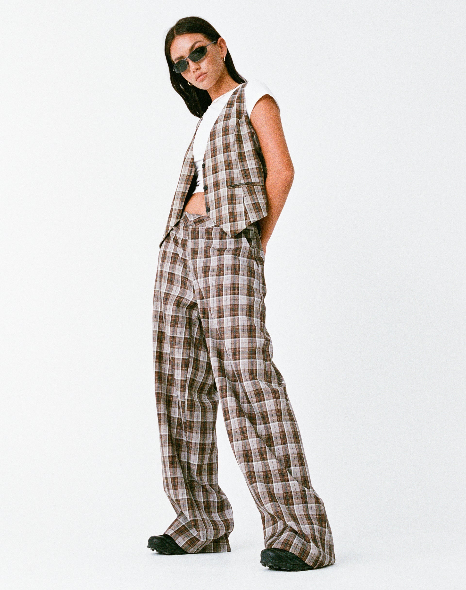 Image de marque de MOTEL X OLIVIA NEILL Pantalon Hondra à carreaux Tan Brown