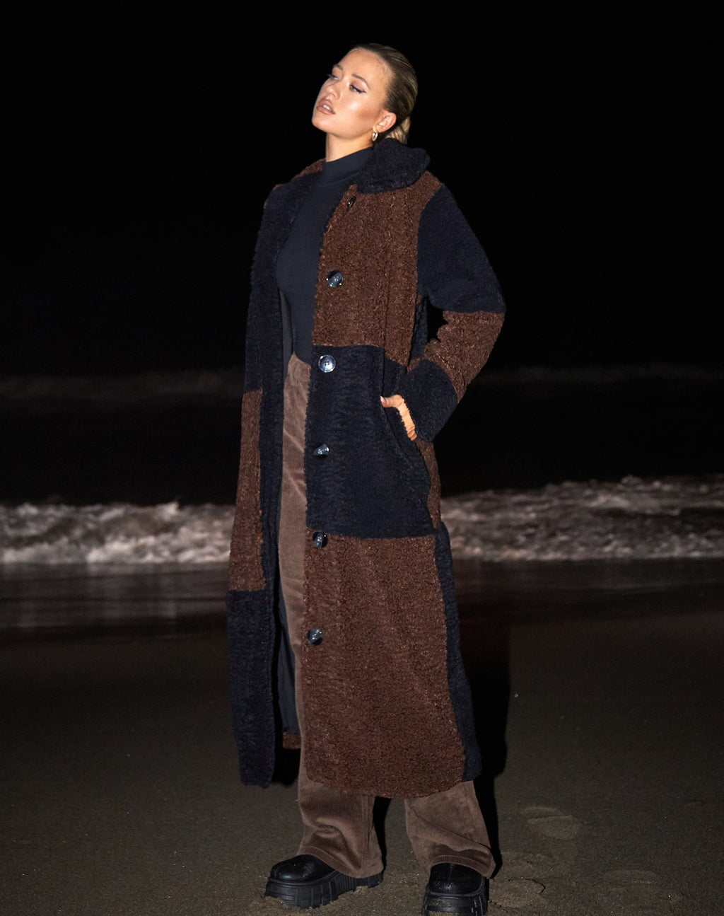 Manteau Teddy Humus en panneaux chocolat et noir