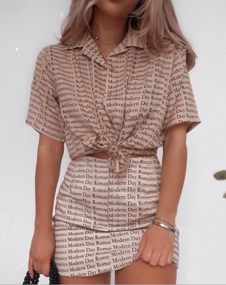 Minijupe Pelmo, Modern Day Romantics Nude