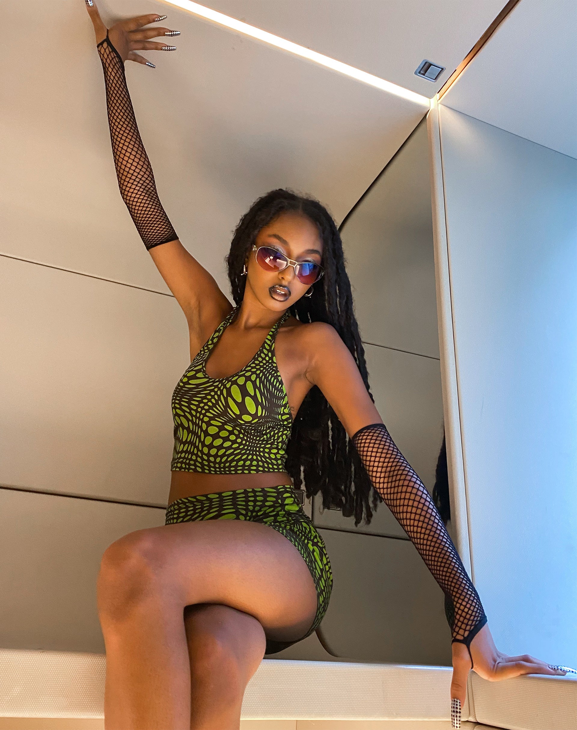 Image de Reis Crop Top in Optic Polka Green