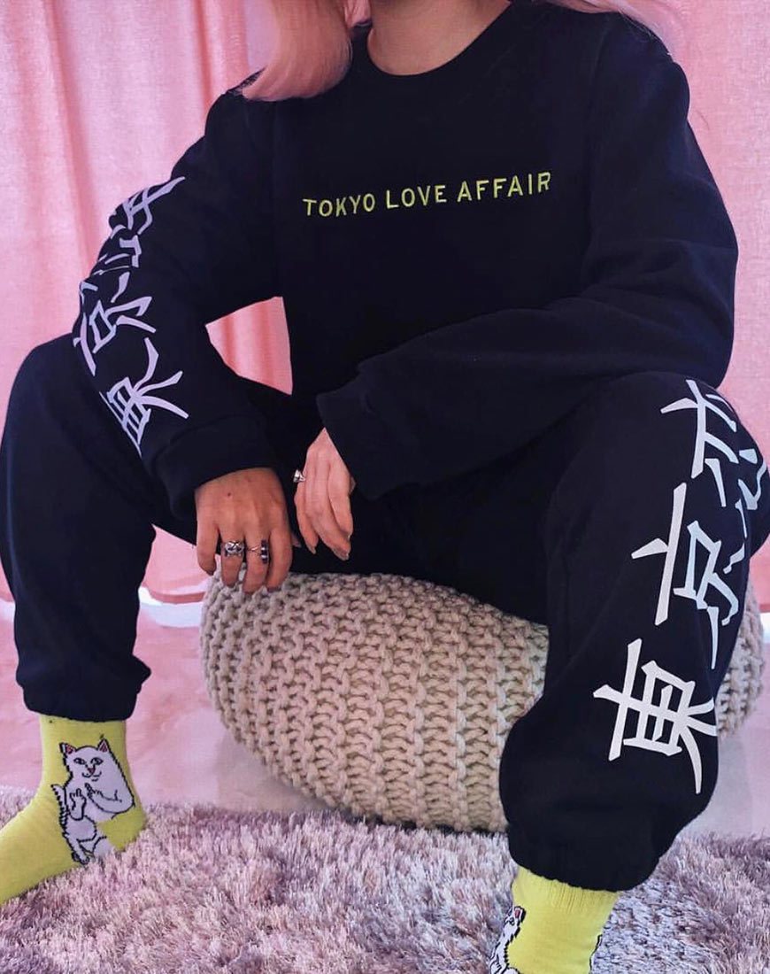 Image de Gocea Crop Top in Black Tokyo Love Symbol