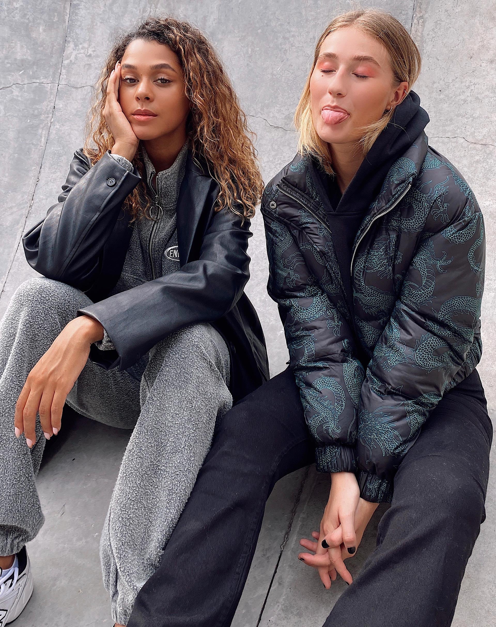 Image de Rohos Puffer Jacket in Dragon Flower Black and Mint