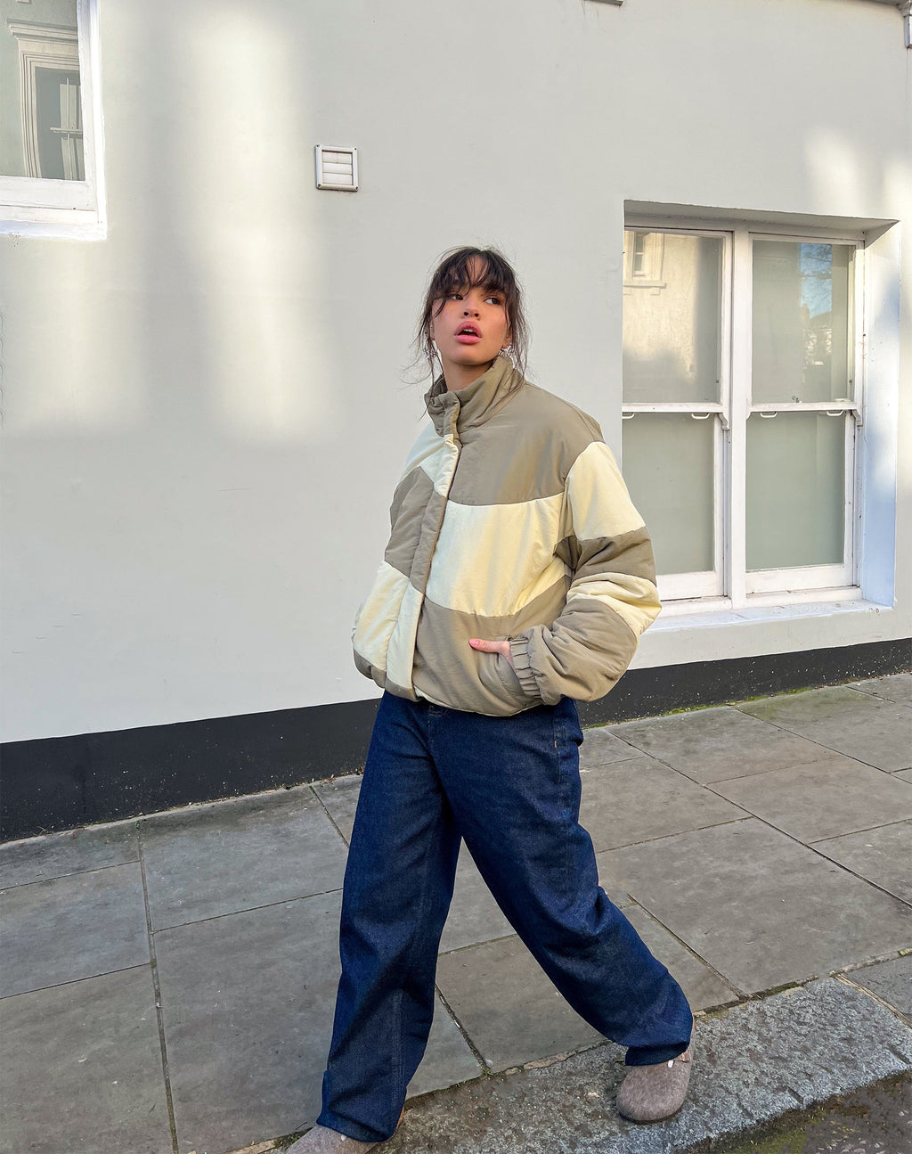 Renee Puffa Jacket in Panelled Cream and Taupe (veste polaire à panneaux crème et taupe)