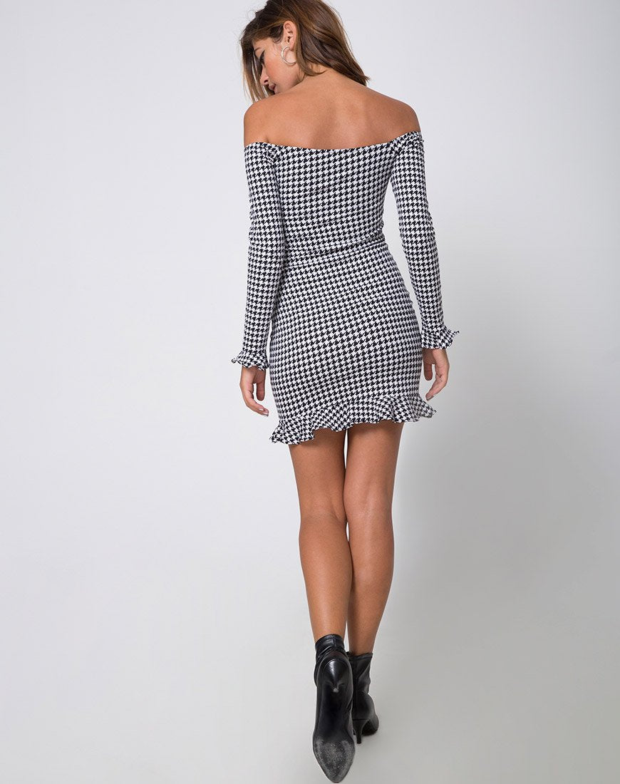 Image de Jazzie Off The Shoulder Dress in Dogtooth