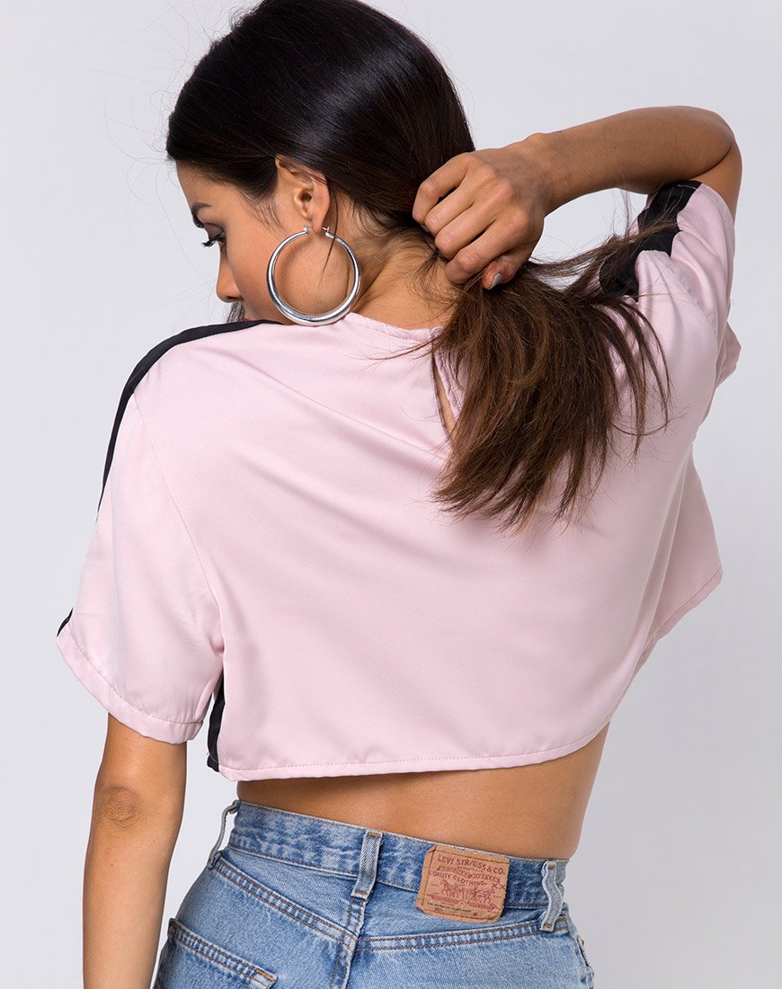 Jiho Crop Top in Blush with Black Stripe (Haut de forme à rayures noires)