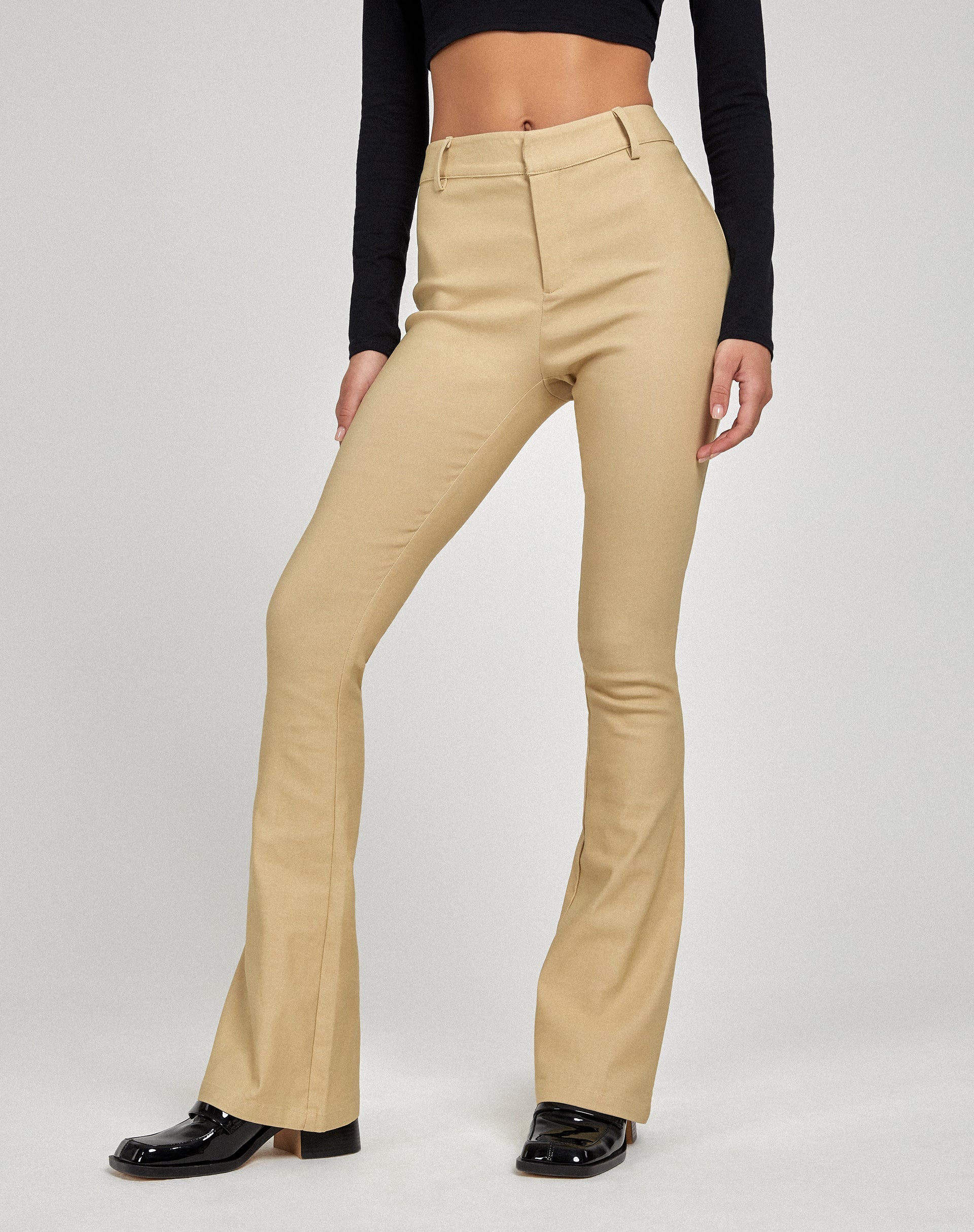 Image de Jopanka Flare Trouser in Tailoring Ecru
