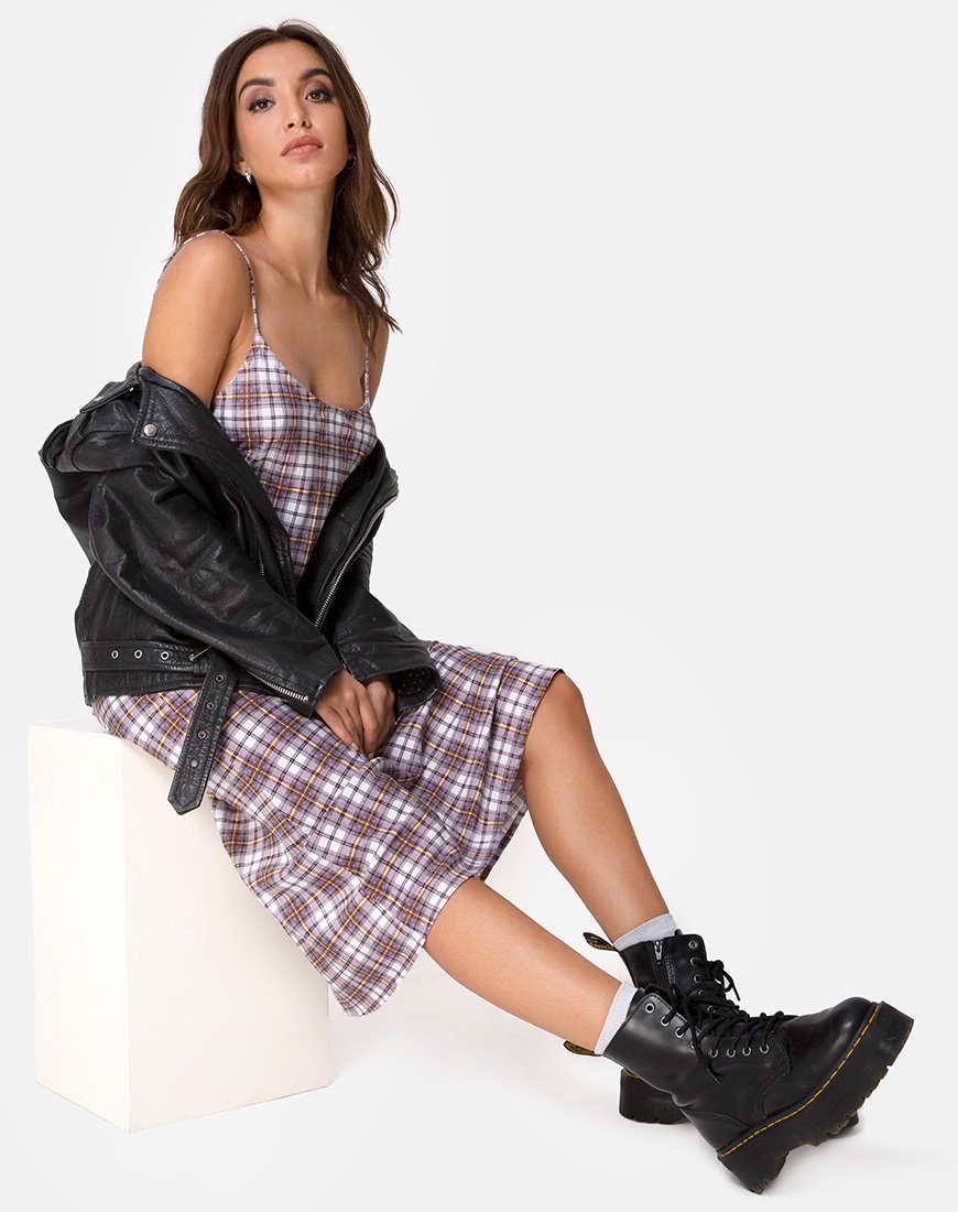 Julia Maxi Dress in Grunge Check Purple (robe longue à carreaux grunge)