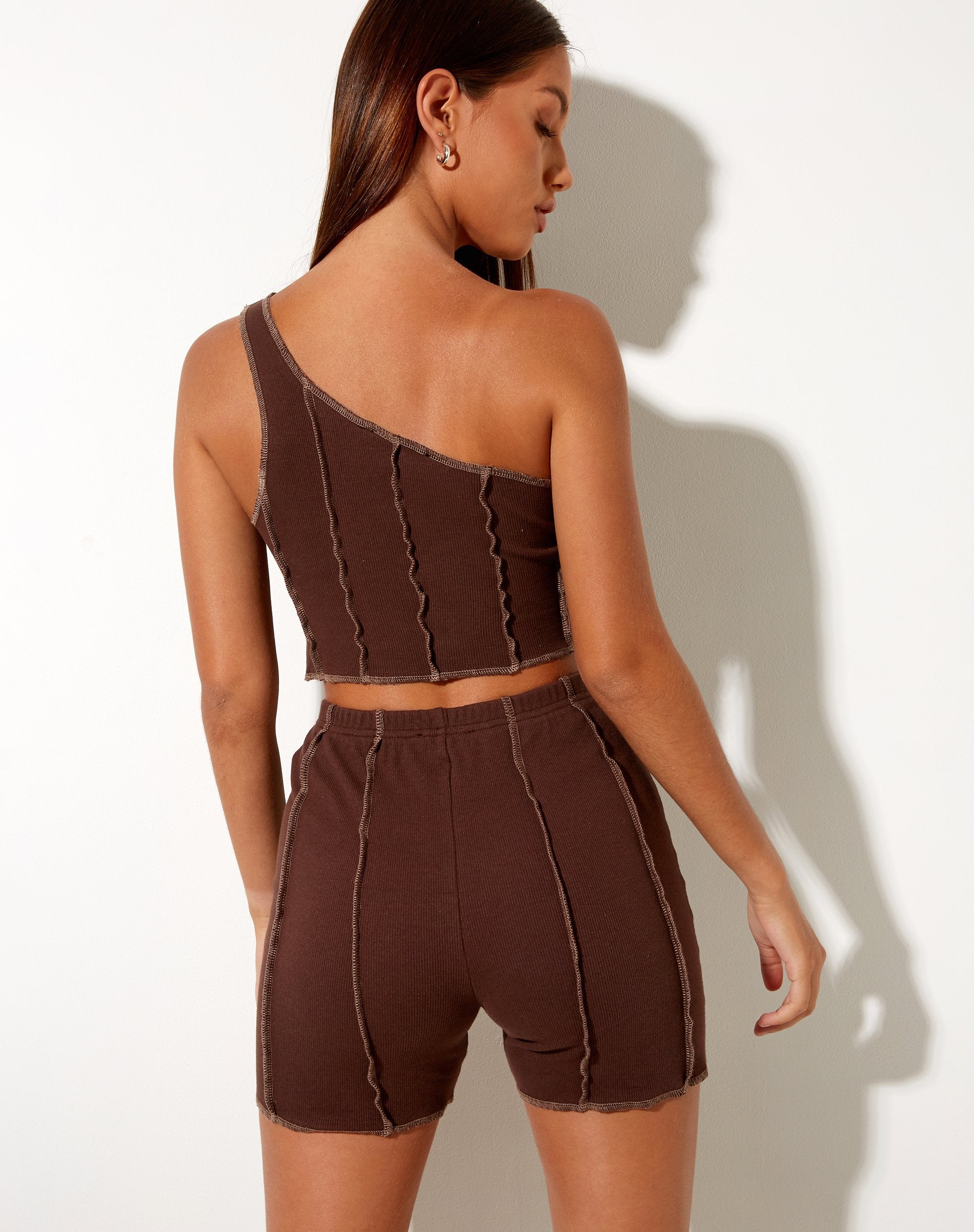 Image de Kala Short in Rib Deep Mahogany with Brown Stitching
