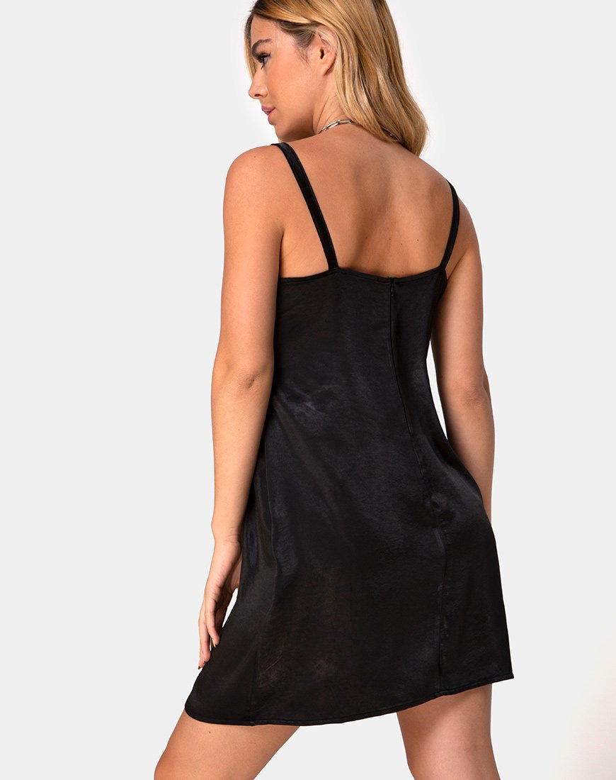 Image de Kamalia Slip Dress in Satin Black