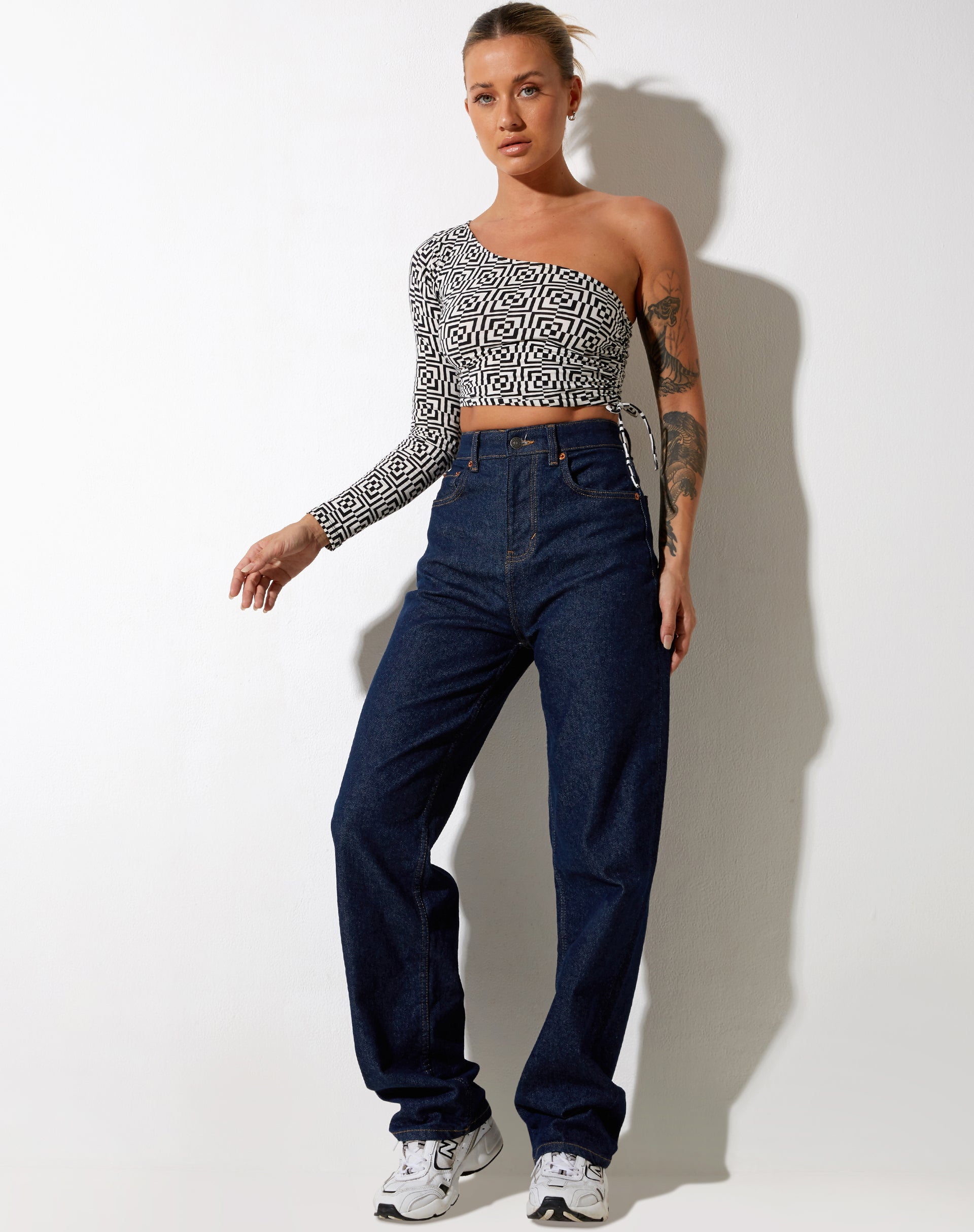Image de Karine Crop Top in Optic Square Black and White