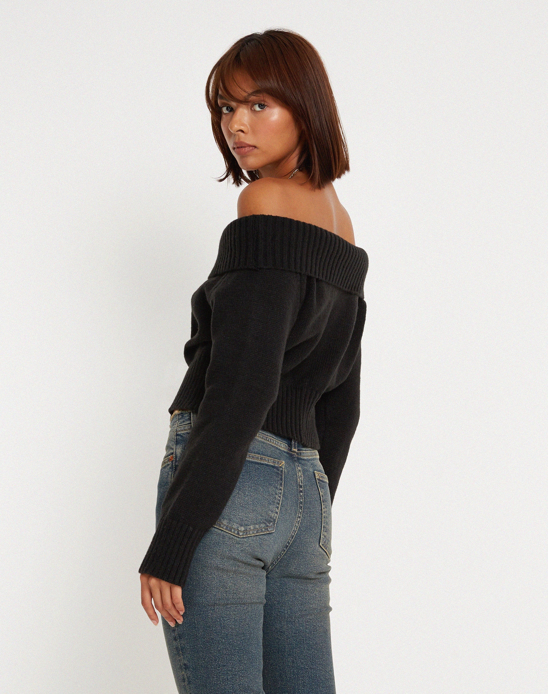 Image de Koriya Bardot Top in Black