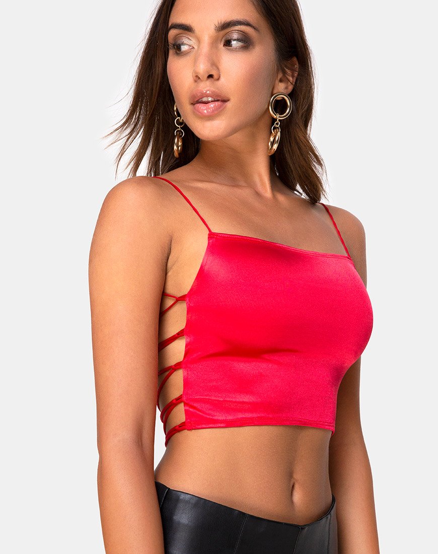 Image de Ozka Crop Top in Satin Red