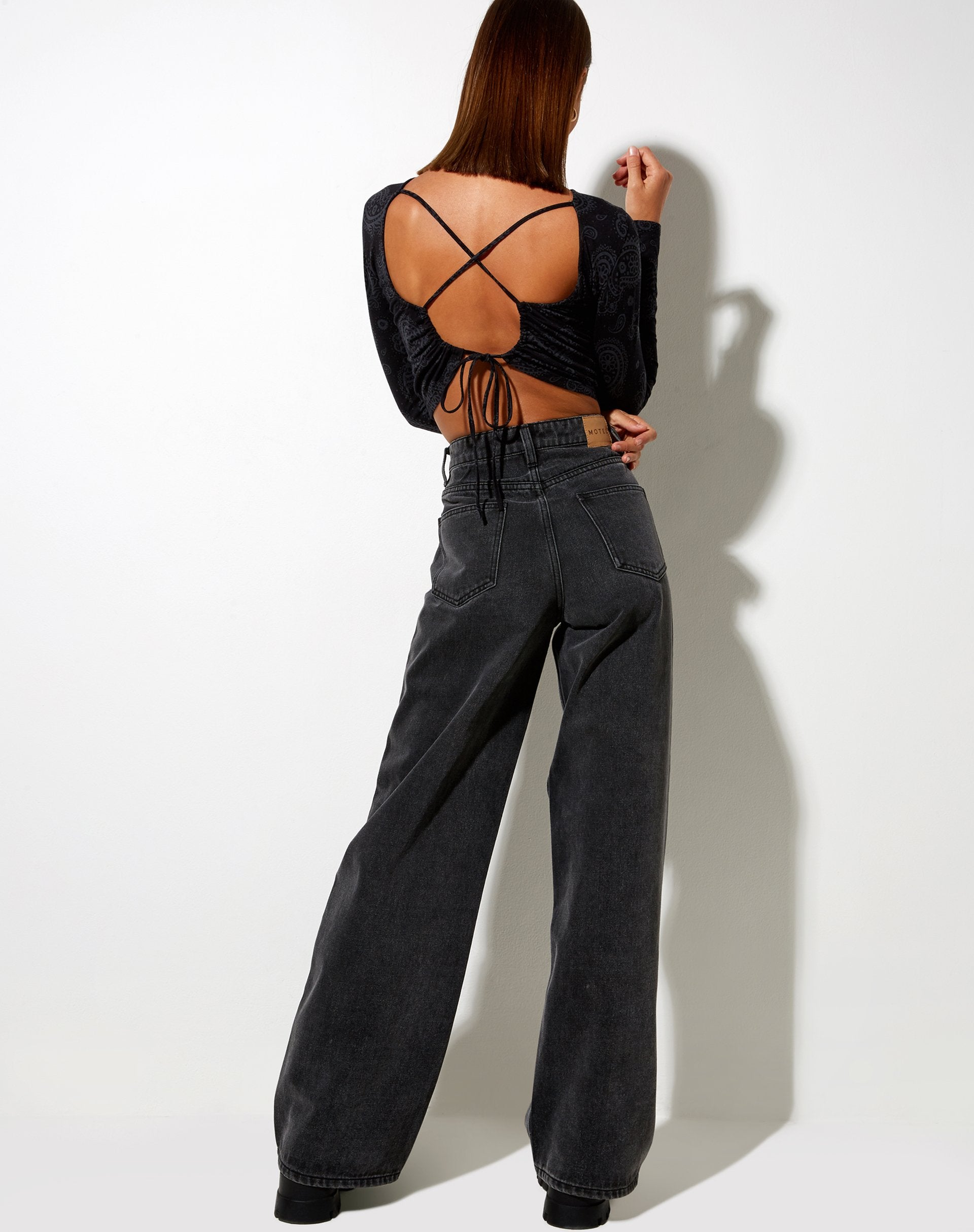 Image de Lali Crop Top in Persian Night Black