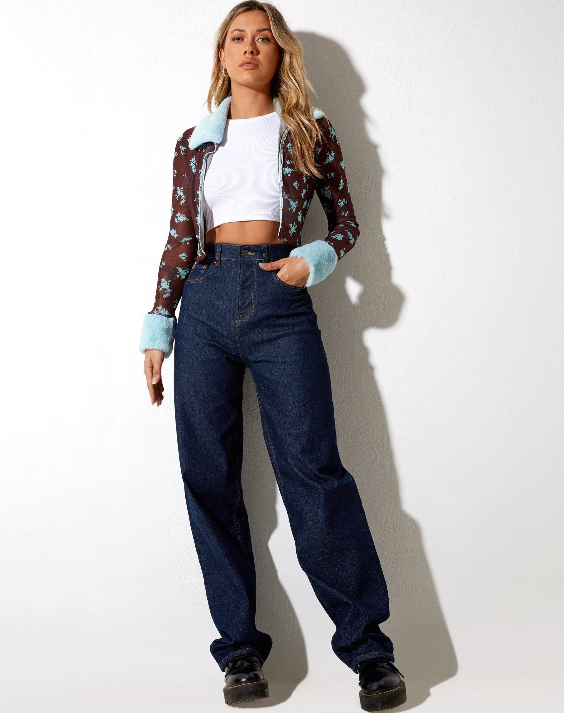 Image de Lamaya Cardi en Femme Floral Bleu et Marron