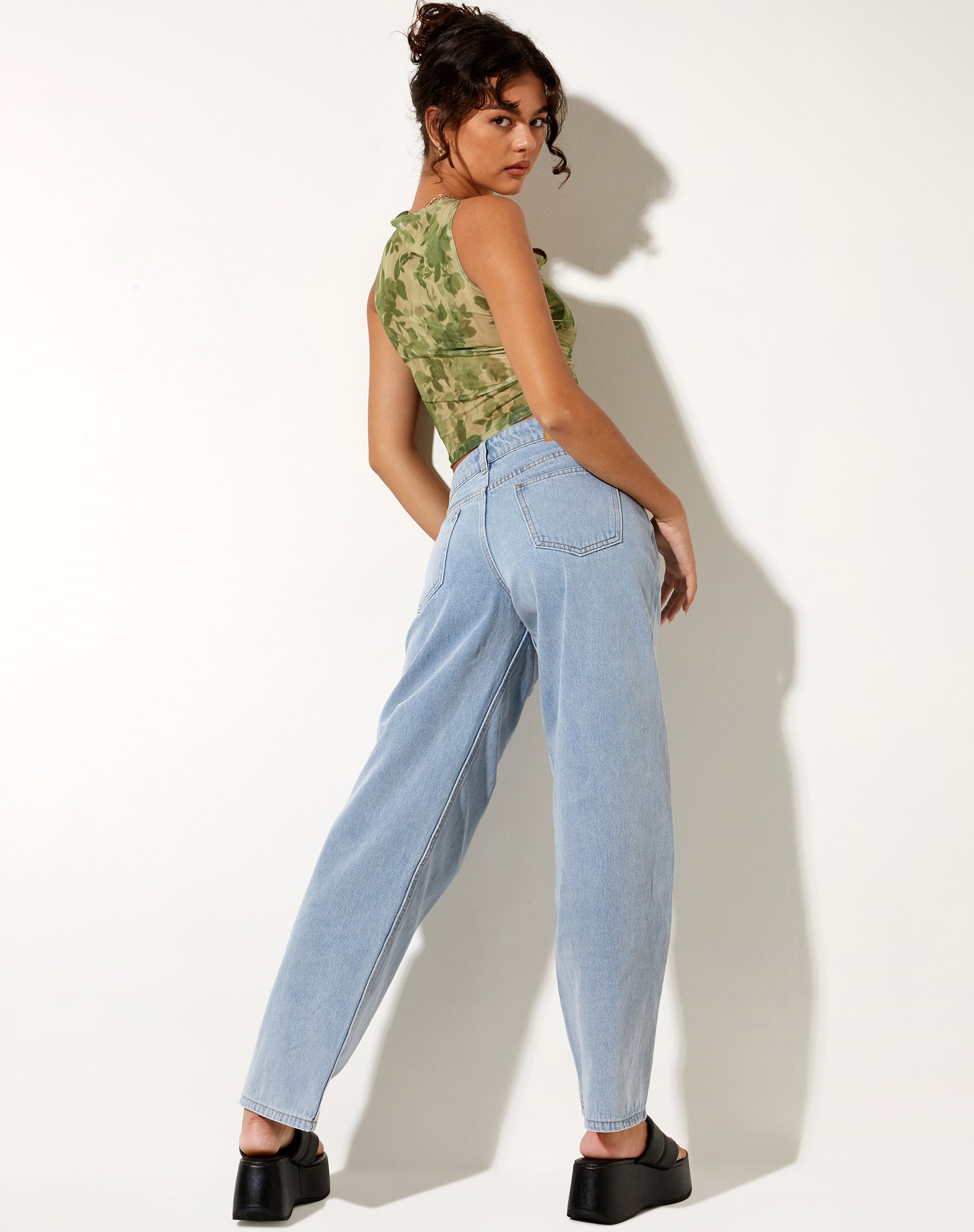 Image de Lasa Vest Top in Blurred Floral
