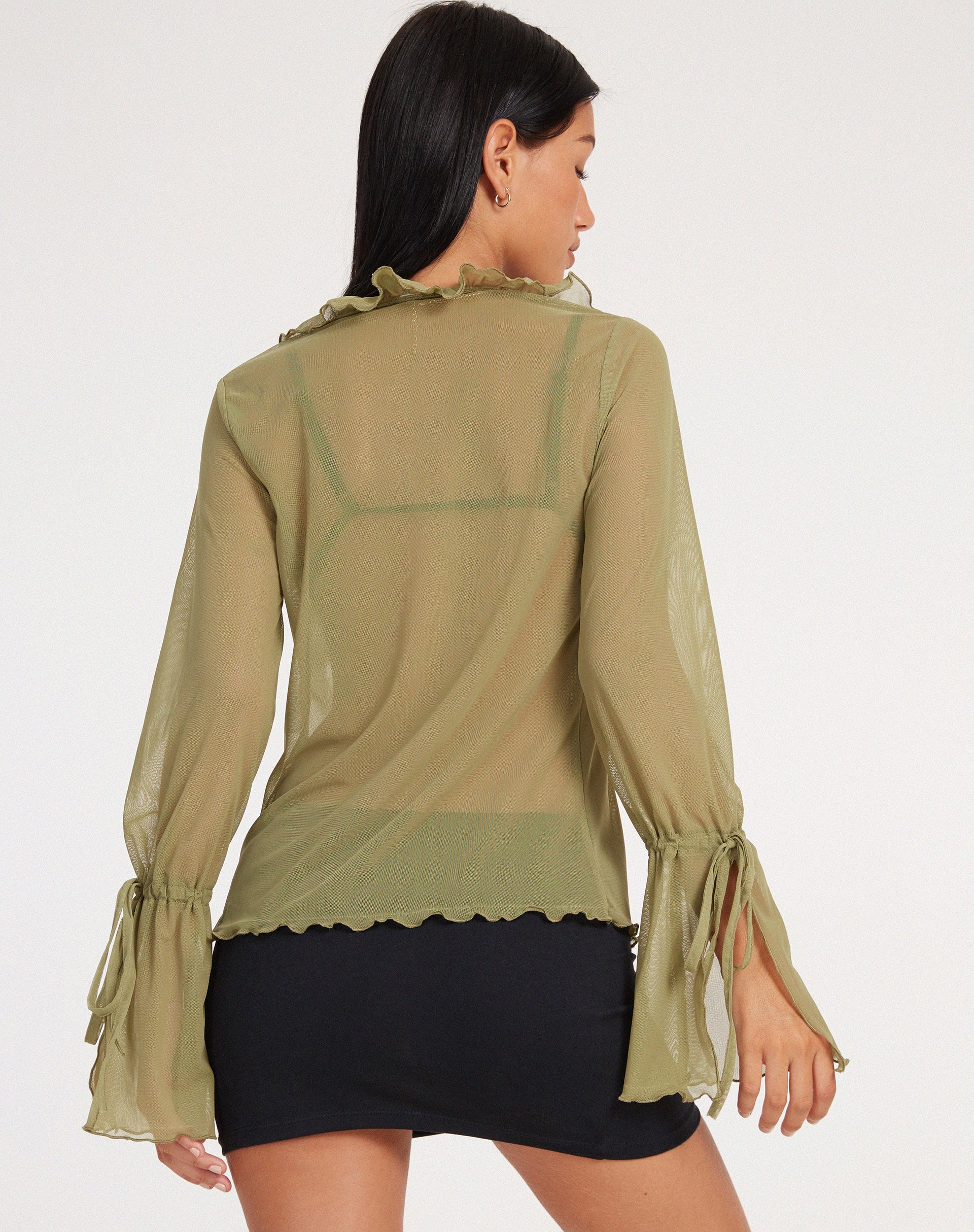 Image de Leonita Cardi en Mesh Olive
