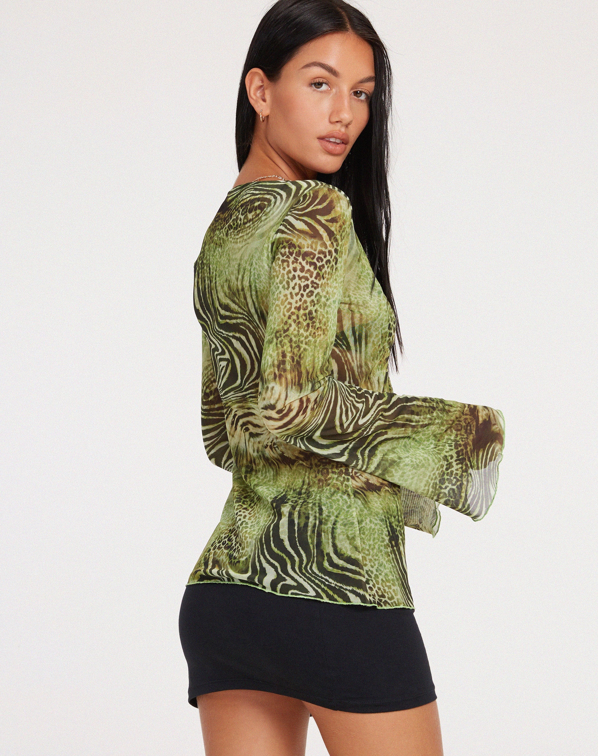 Image de Leony Cardi en Mesh Cheetah Green