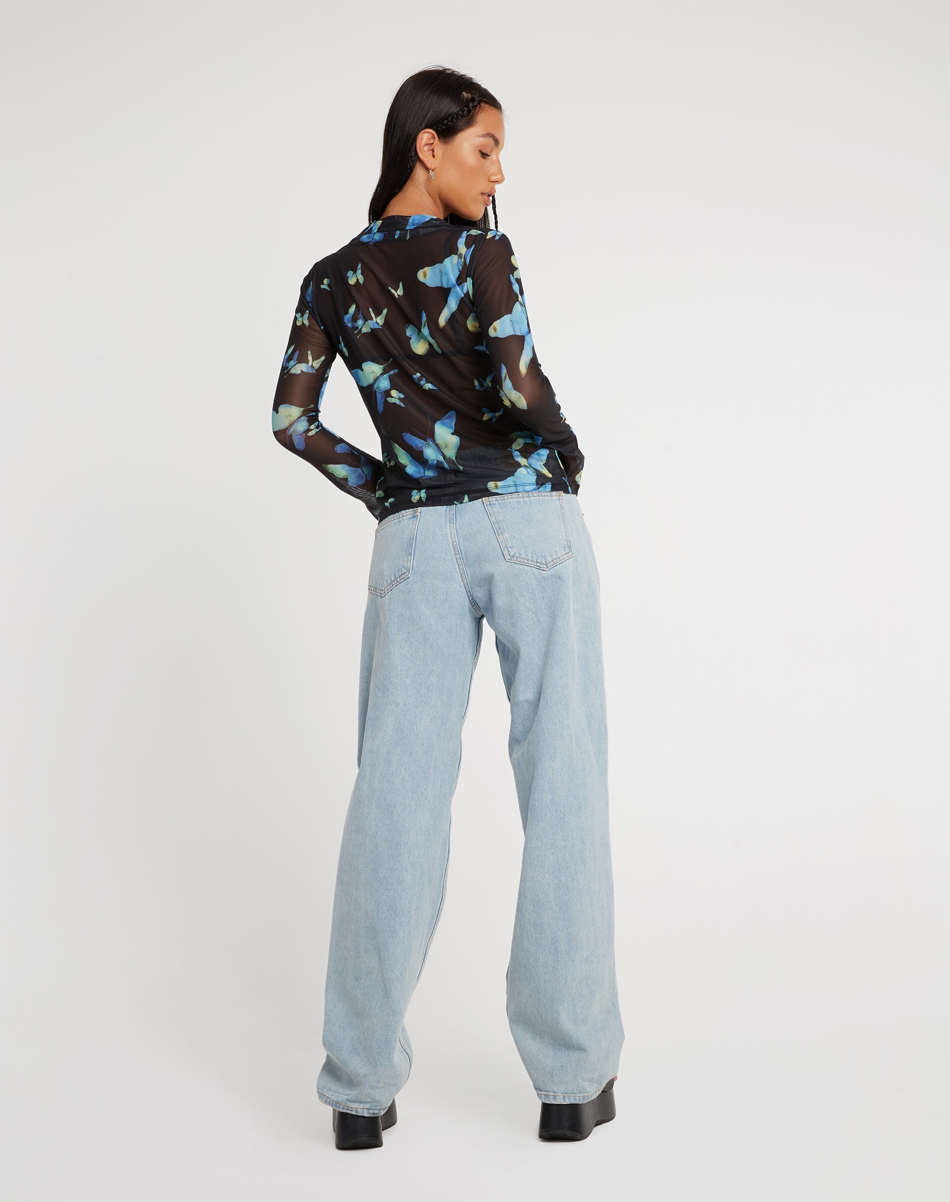 image de Lica Cardi dans Butterfly Watercolour Black