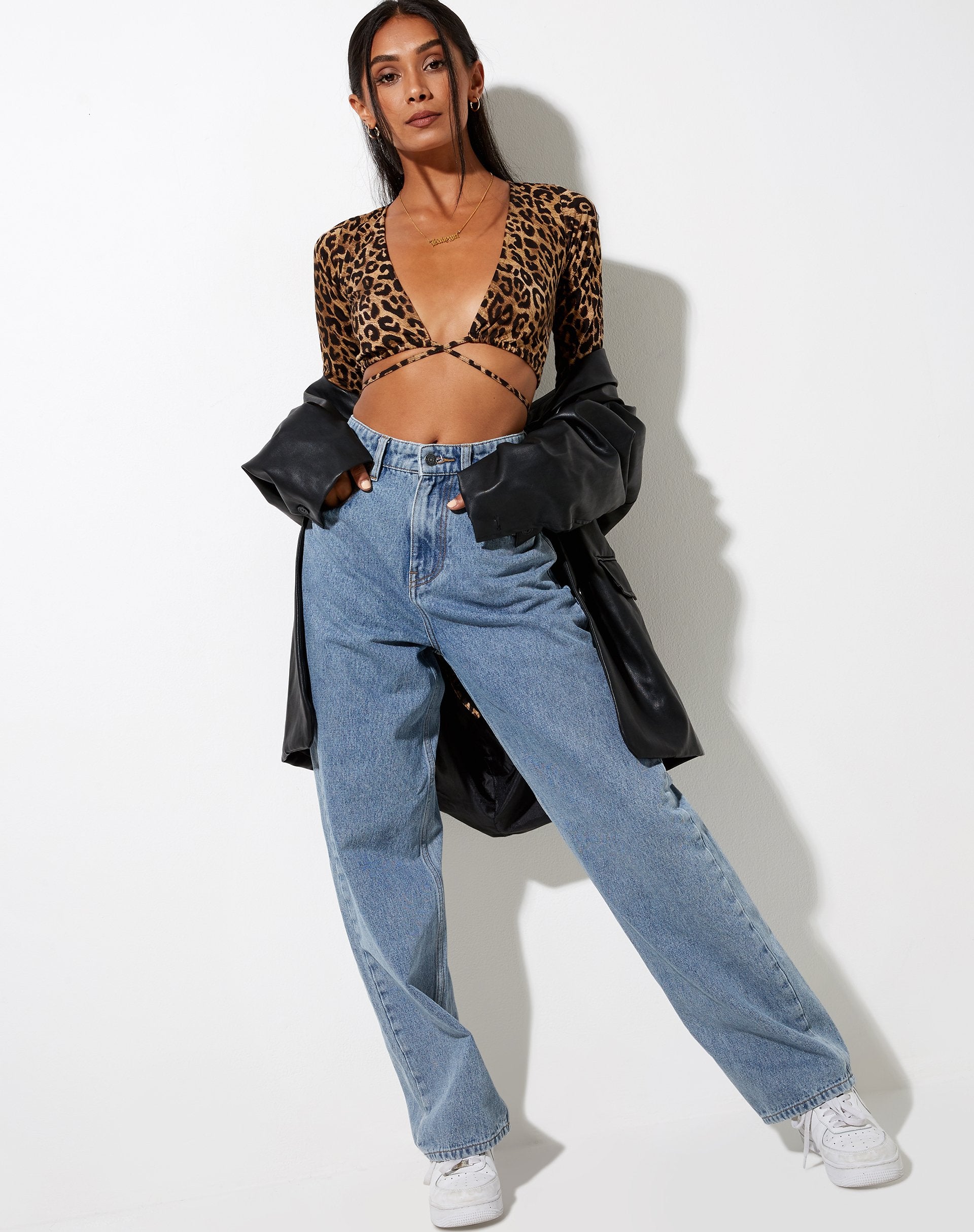 Image de Lieneva Crop Top in Night Leopard Brown