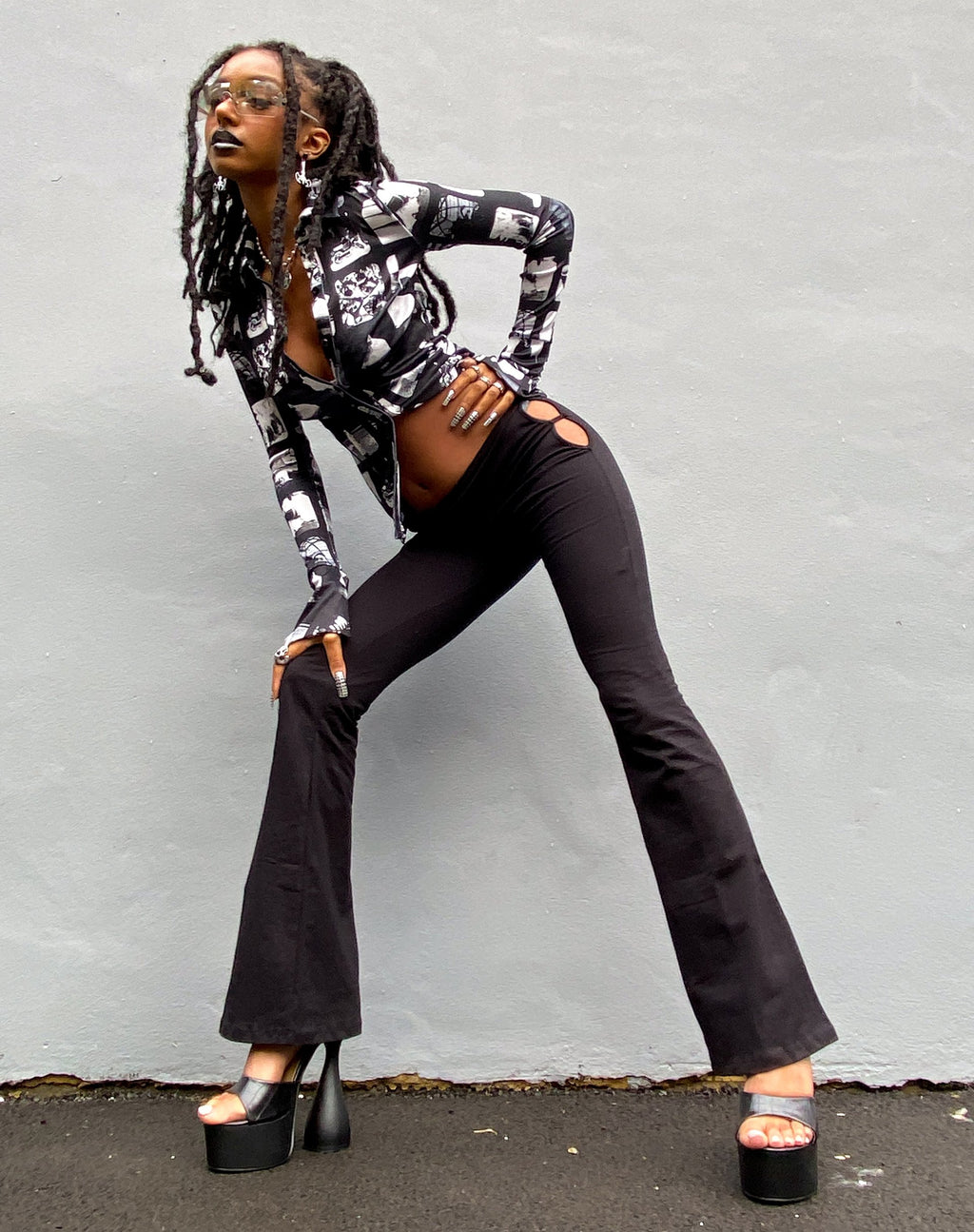 Pantalon évasé Suwan, noir
