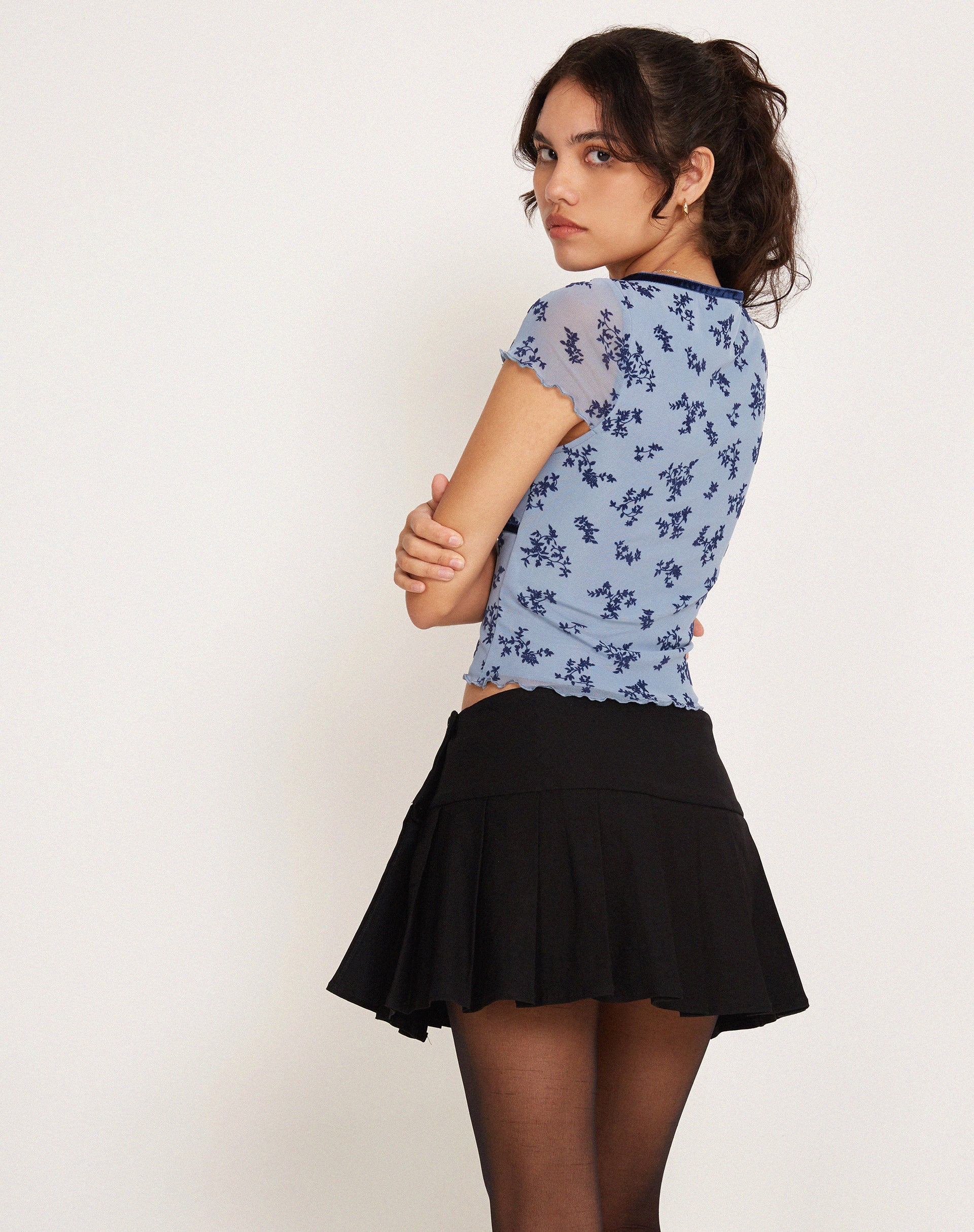Image de Livi Mesh Top in Light Blue and Navy Botanist Flocking