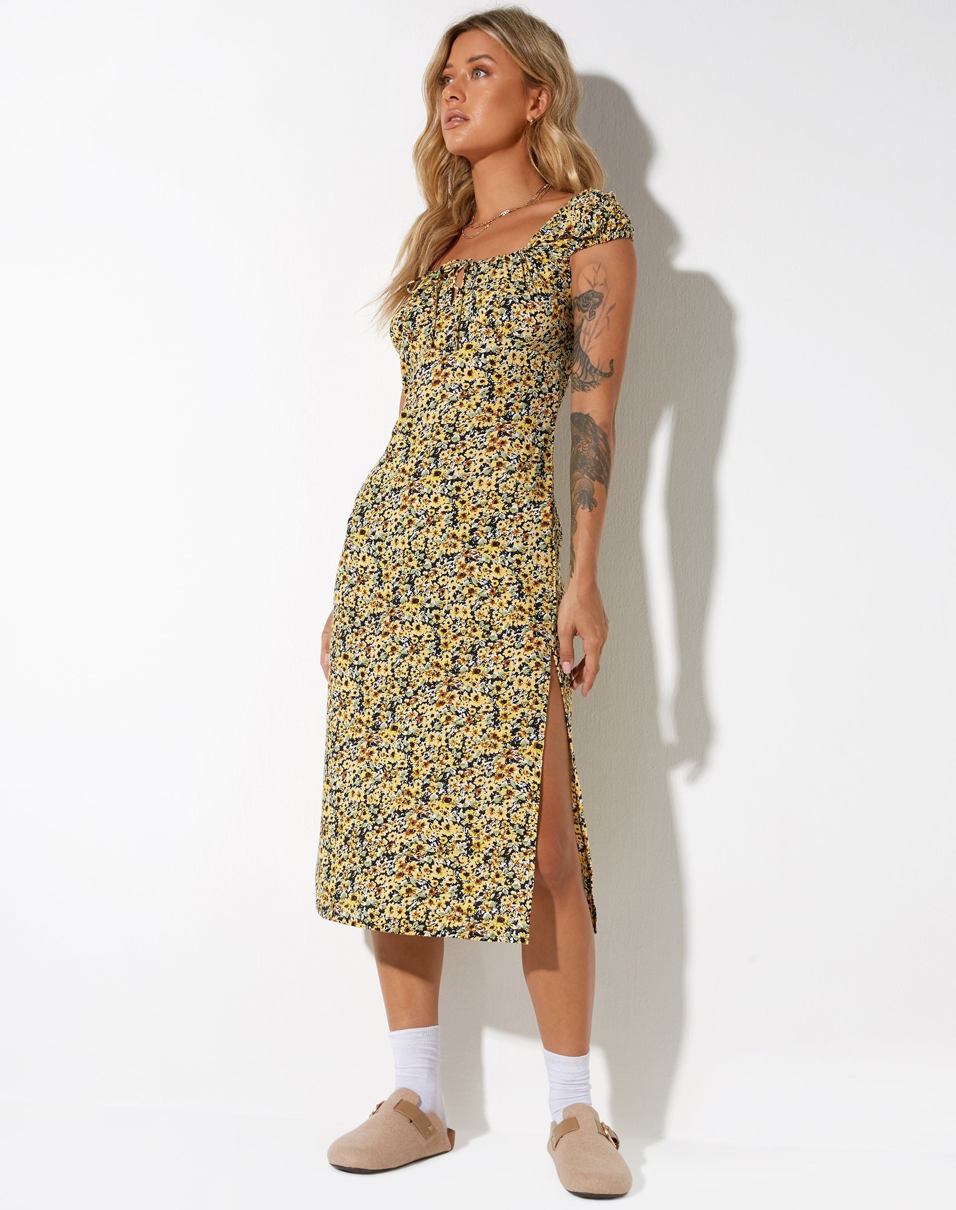 image de Lona Midi Dress in Spring Ditsy Yellow