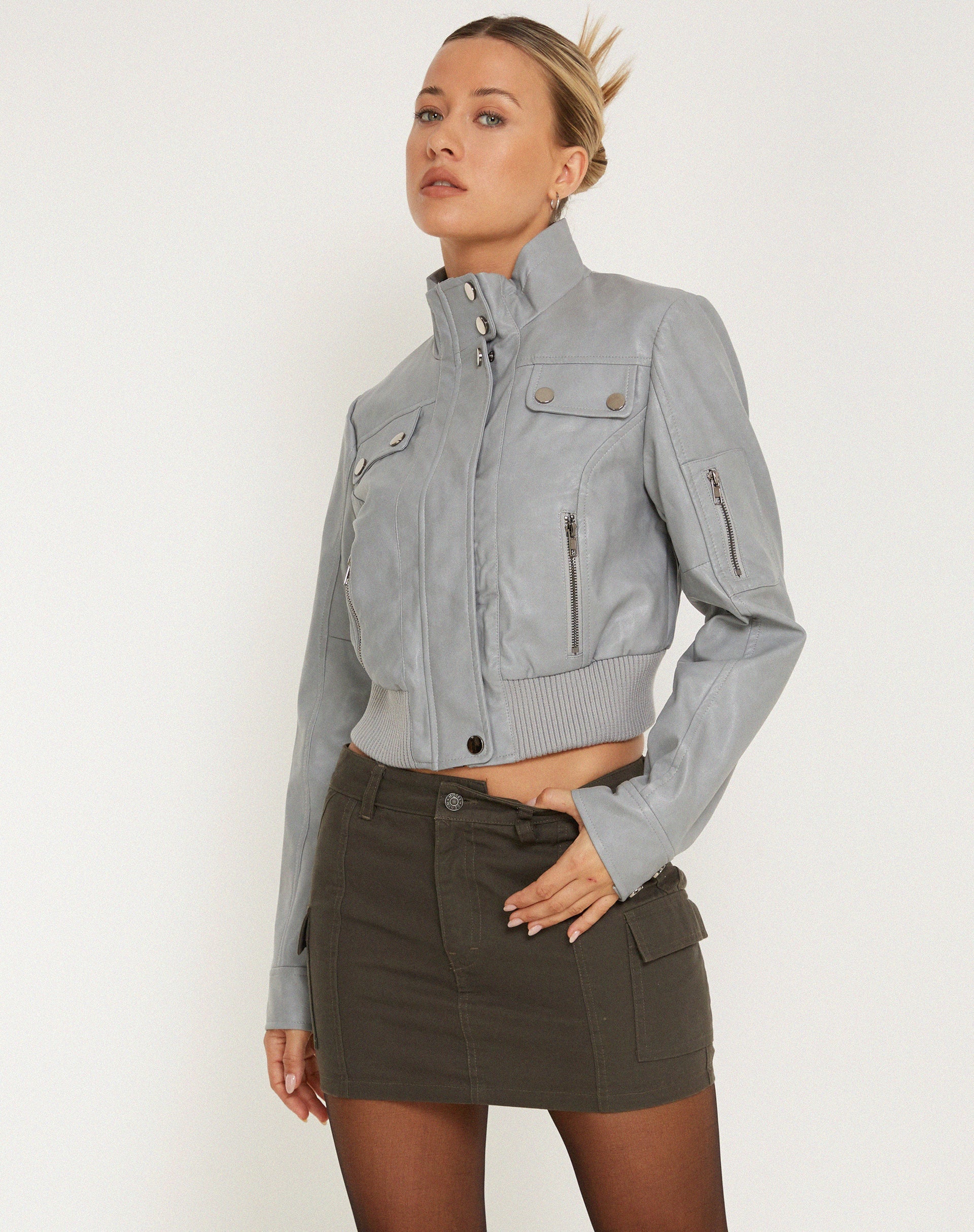 Image de la veste Loviana en PU gris argenté