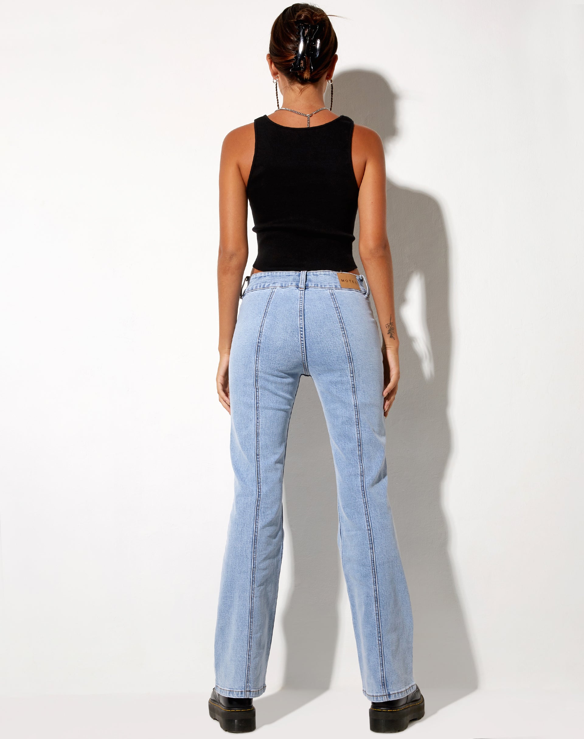 Image de Jeans à couture basse en bleu super léger