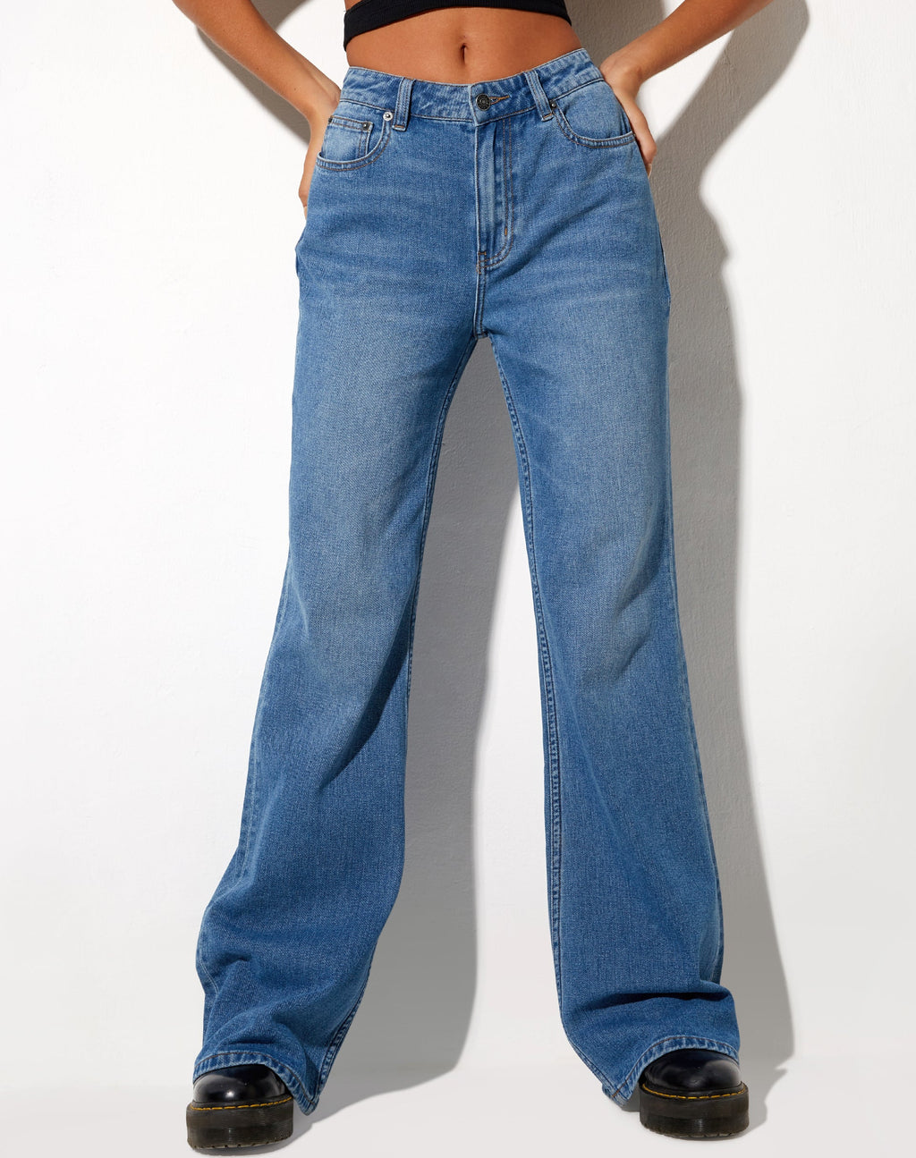 Jean taille basse en bleu délavé