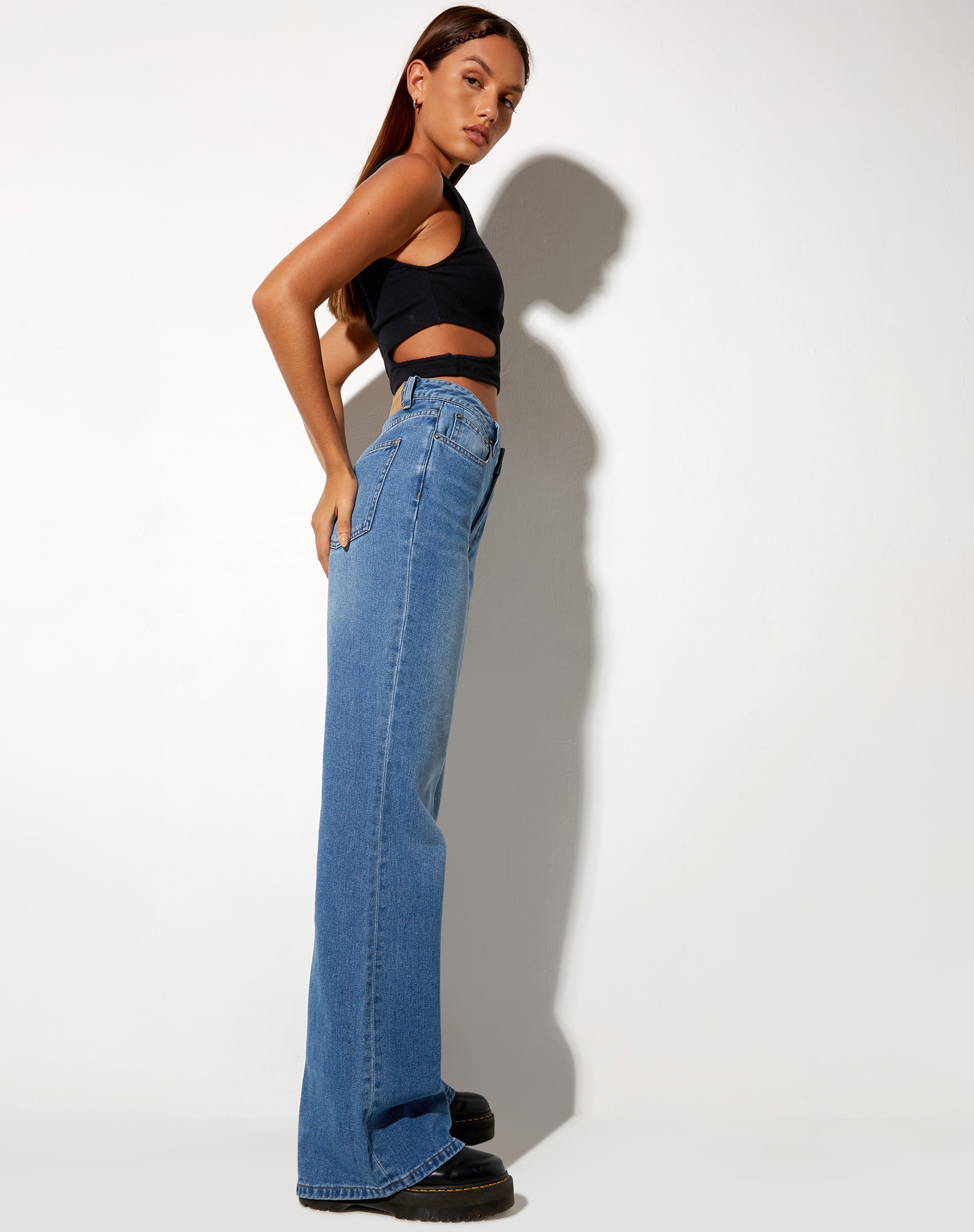 Image de Jeans à taille basse en bleu délavé