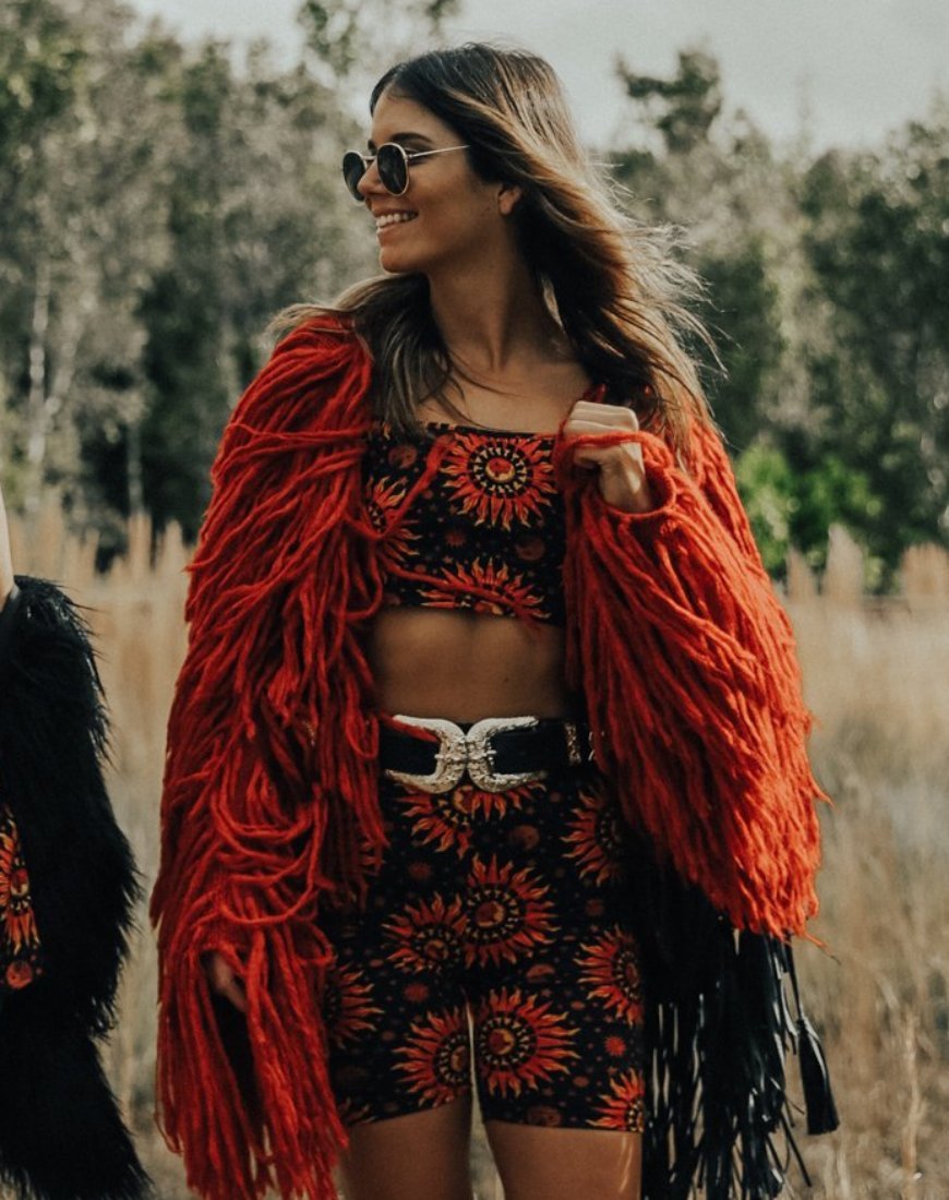 Image de Kini Crop Top in Hot Sun X Princess Polly