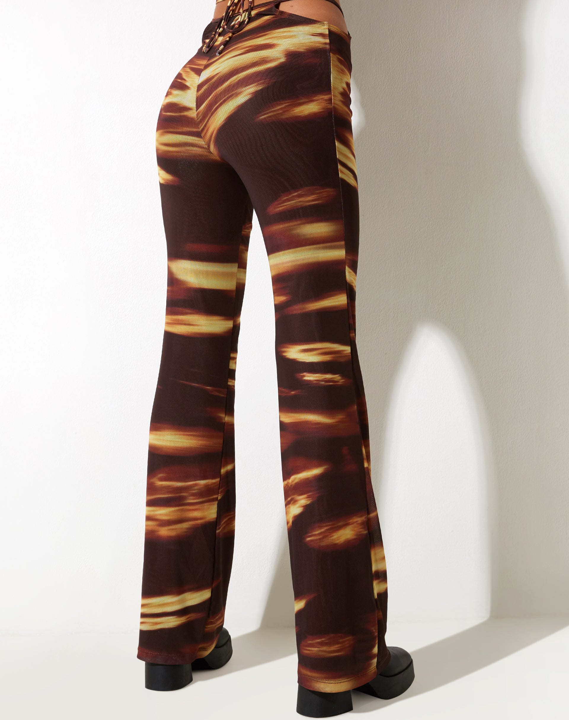 Image de marque de MOTEL X IRIS Mares Flare Trouser in Bleach Drip