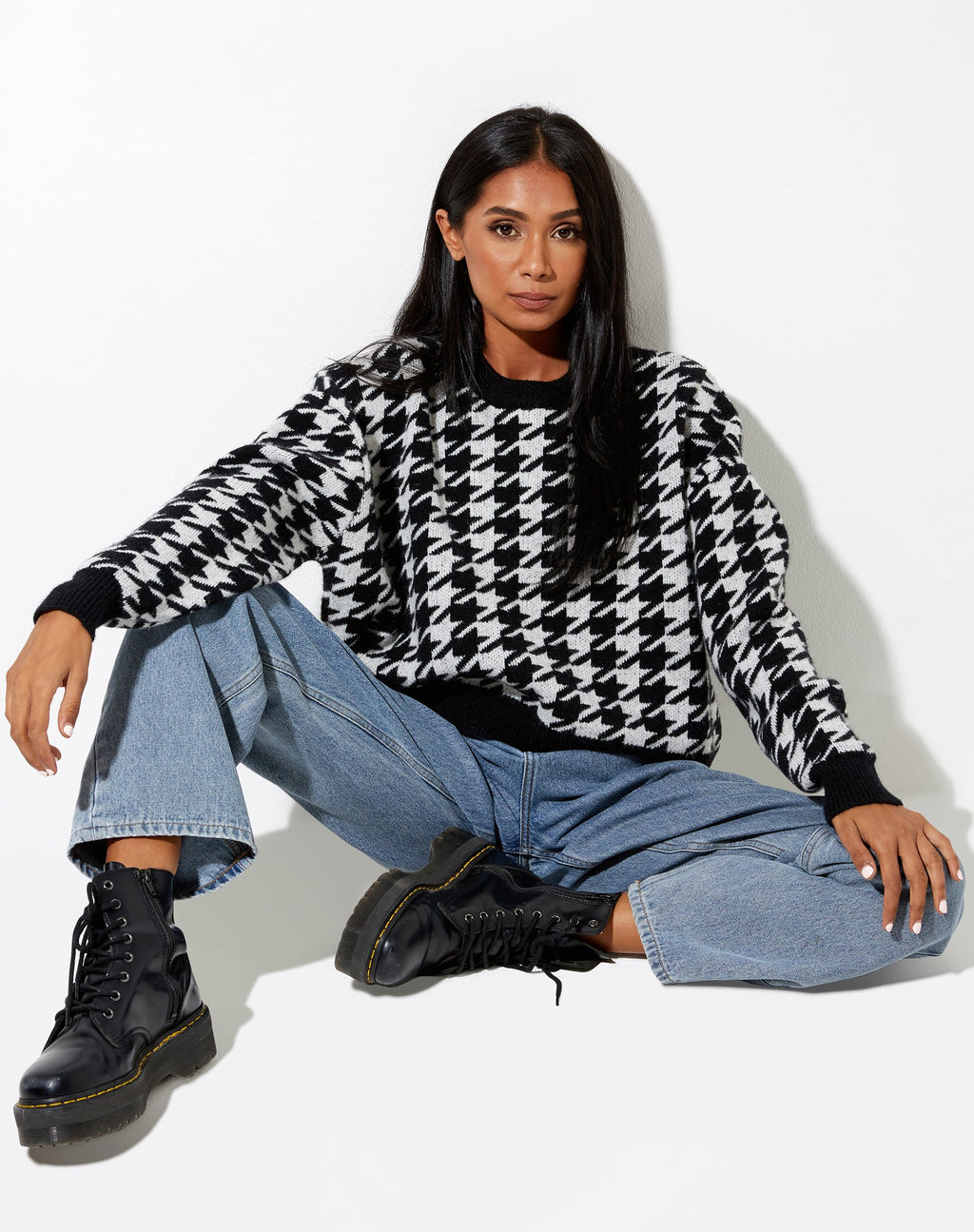 Pull Margo en tricot pied-de-poule noir et ivoire