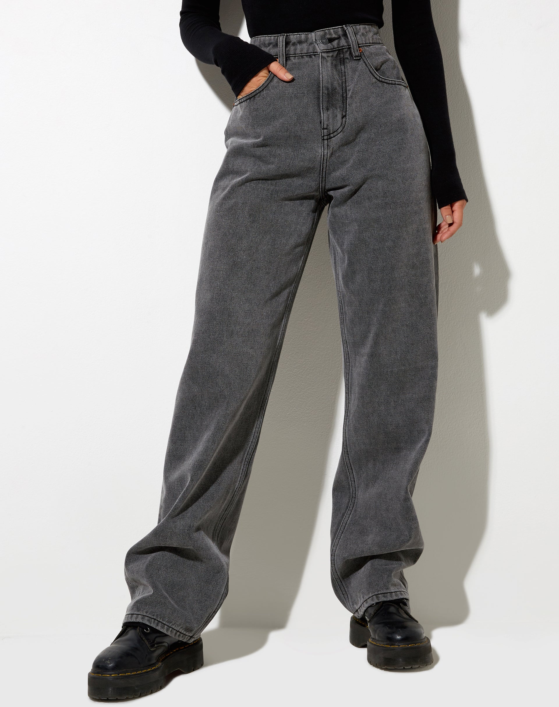 Image de Parallel Jeans en Smoke Grey