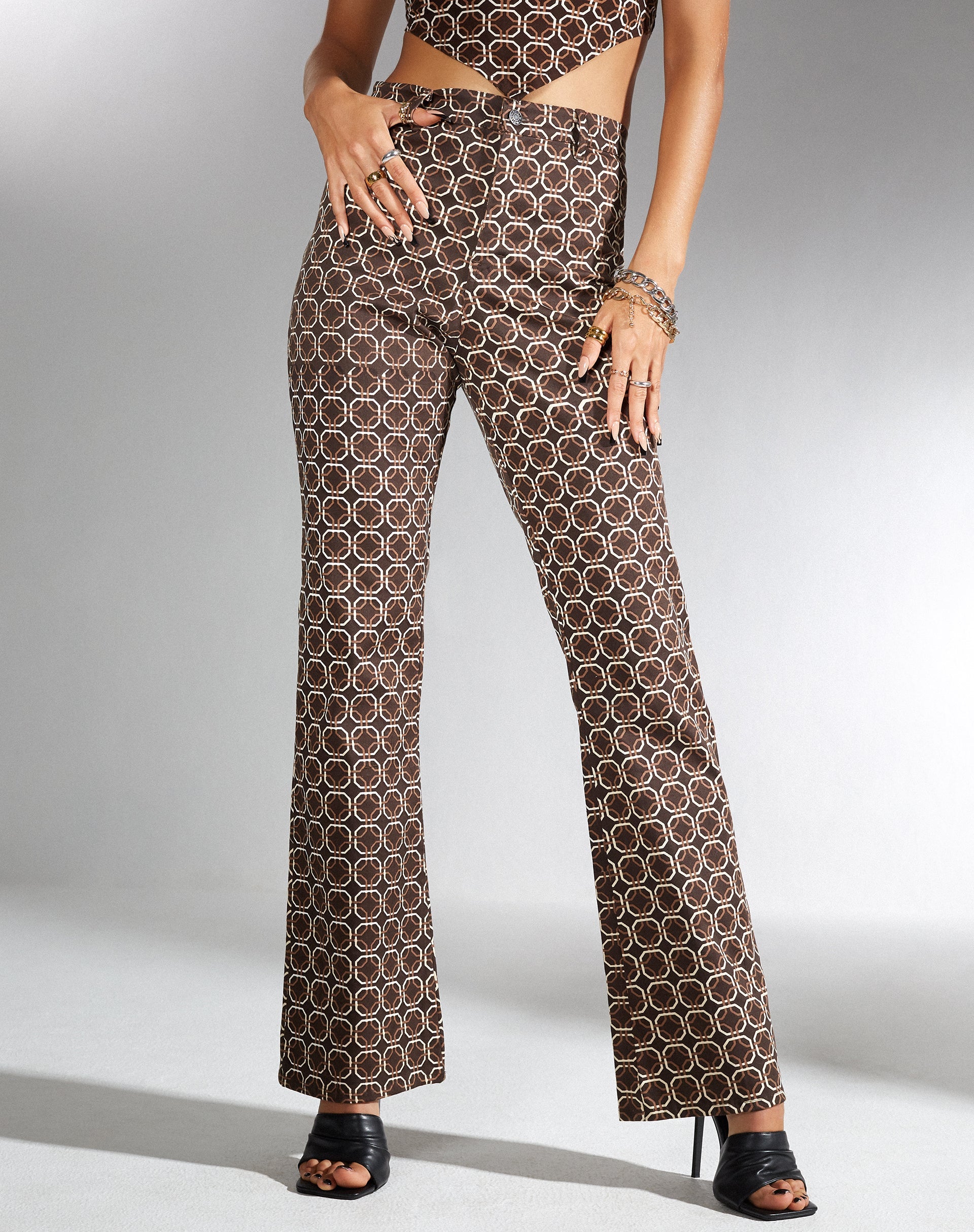 Image de marque de MOTEL X IRIS Pantalon évasé Zoven avec chaîne enchevêtrée Dark Brown