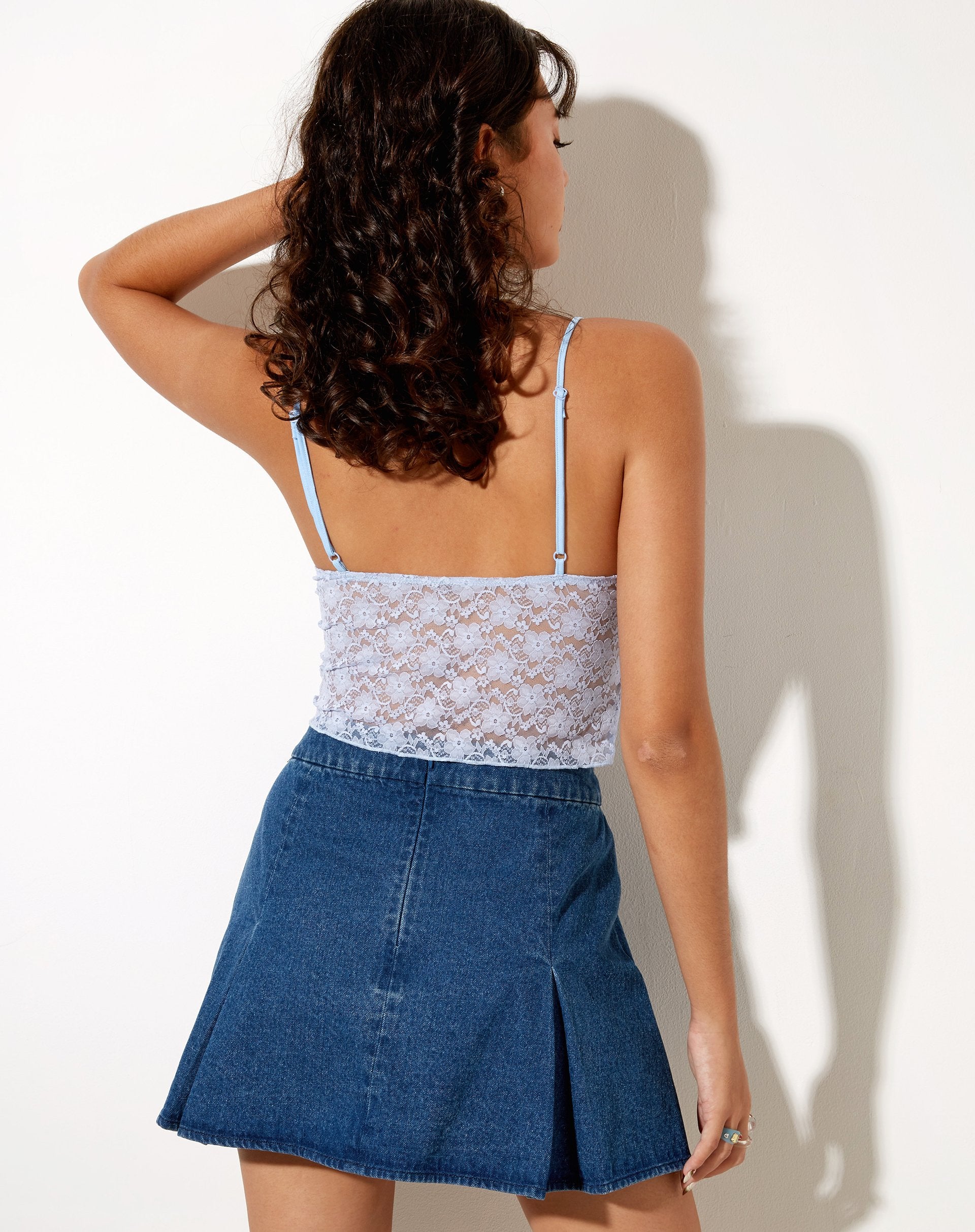 Image de Mayrinda Crop Top in Lace Powder Blue
