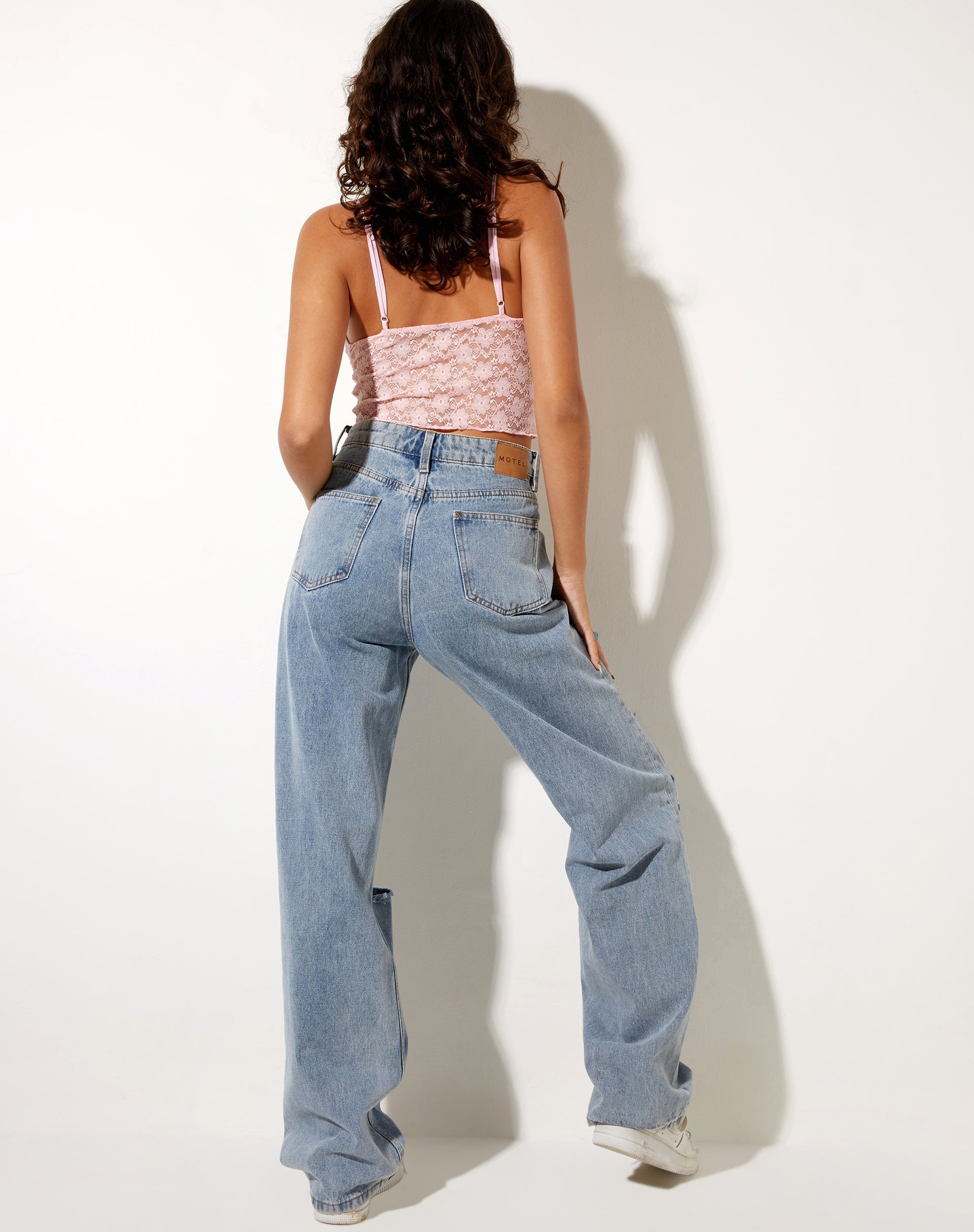 Image de Mayrinda Crop Top in Lace Sweet Pink