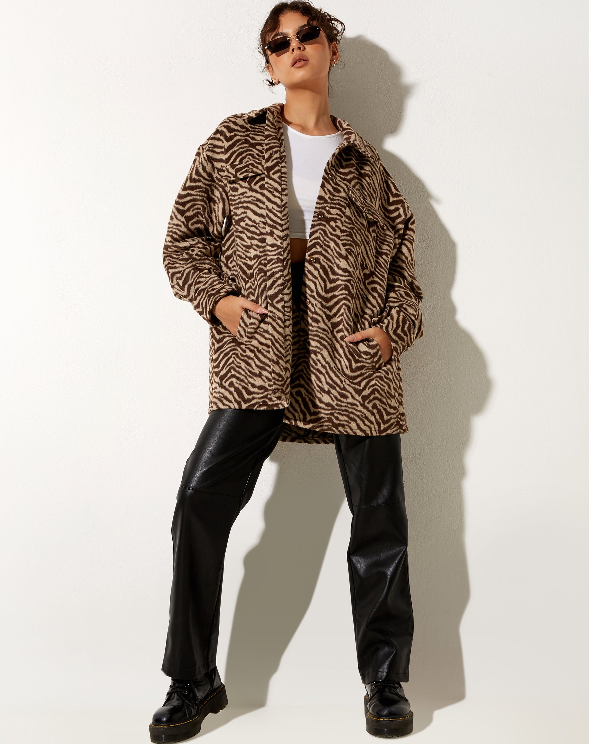 Image de la chemise Medita en brun animal