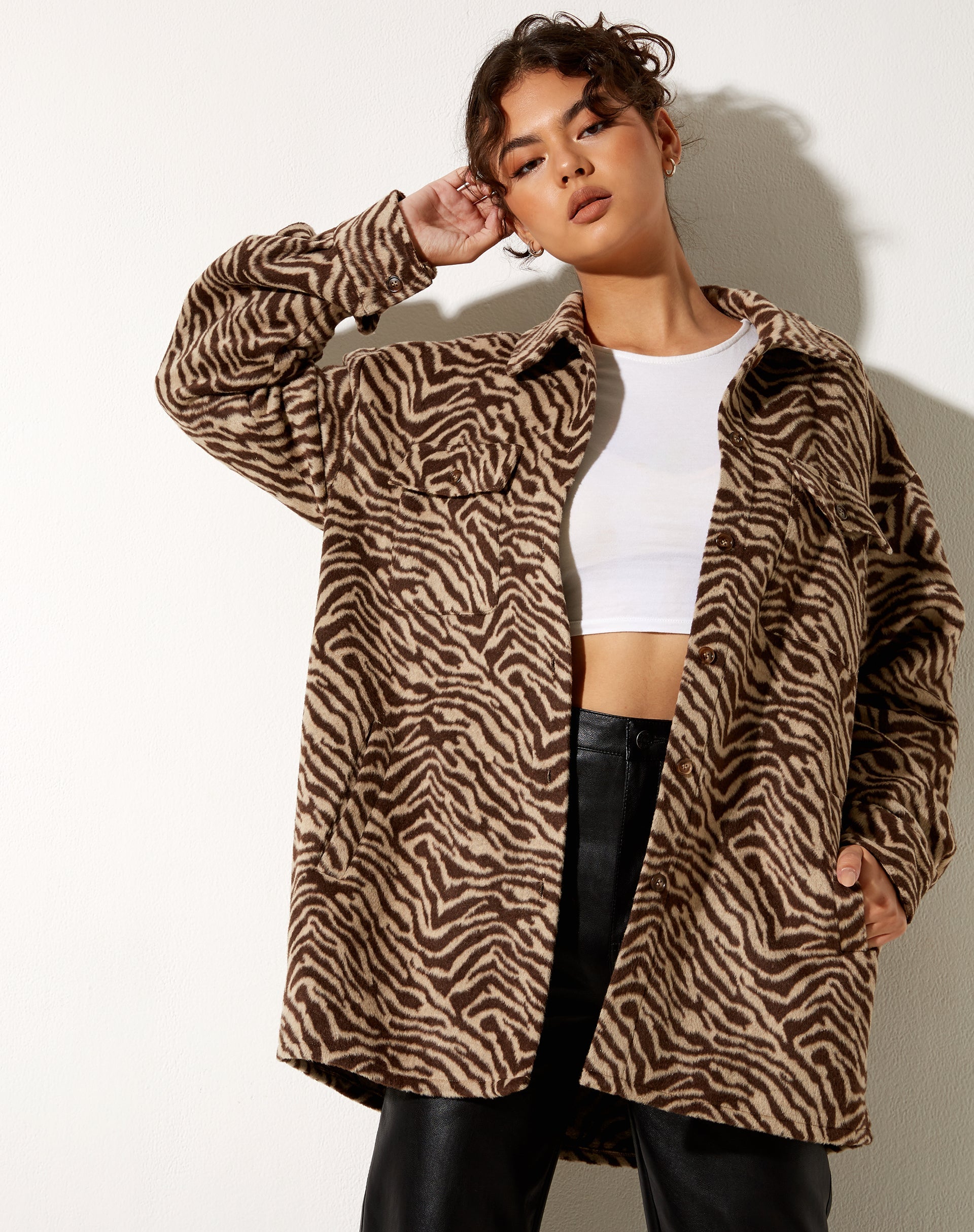 Image de la chemise Medita en brun animal