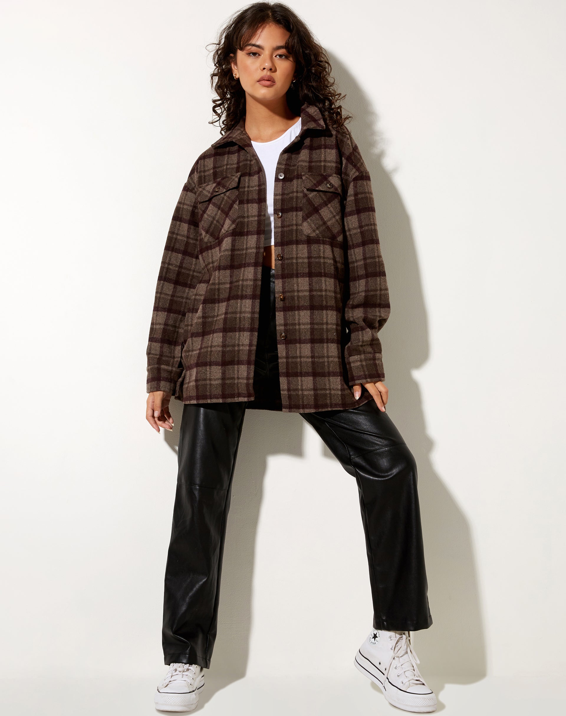 Image de la chemise Medita en marron