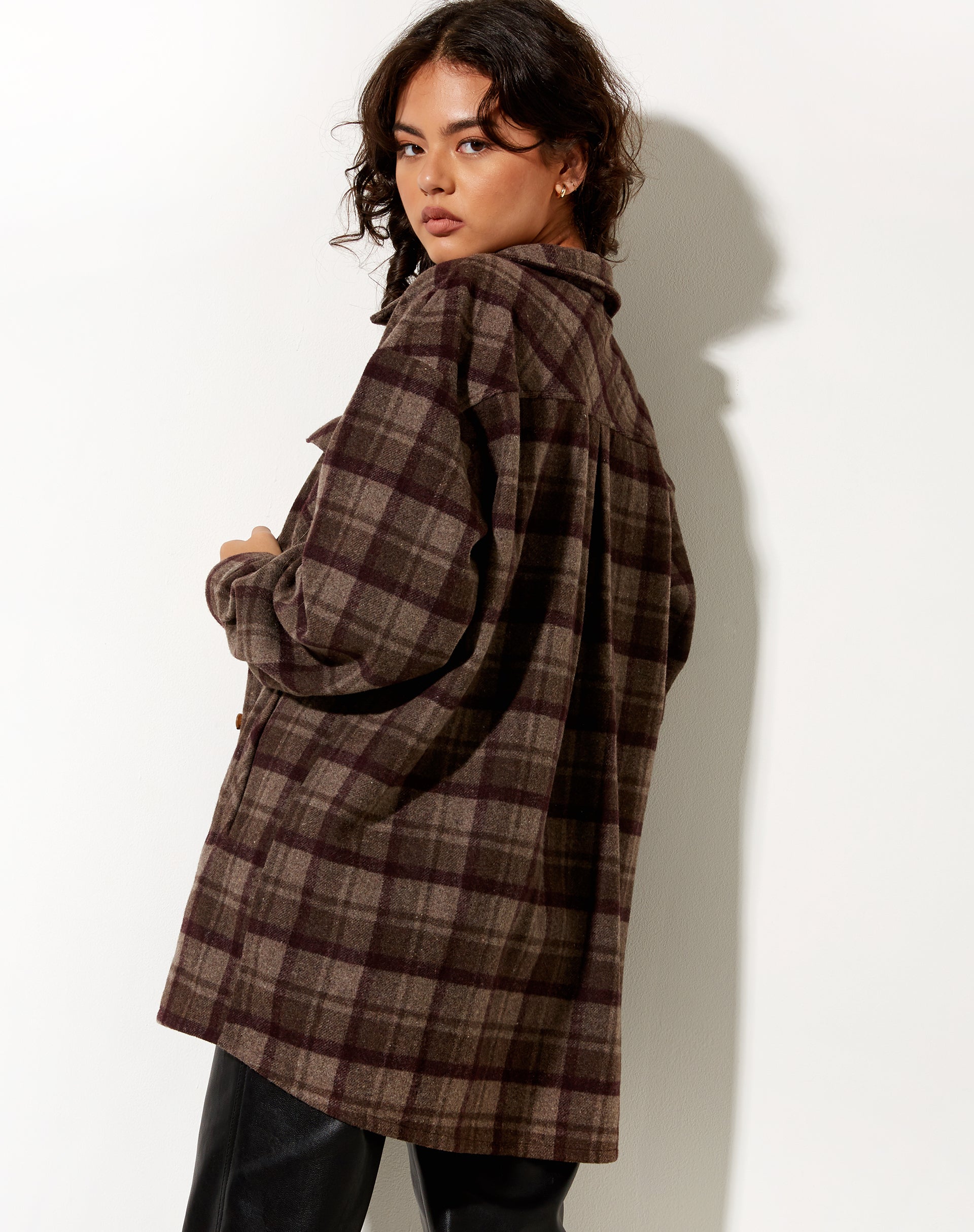 Image de la chemise Medita en marron