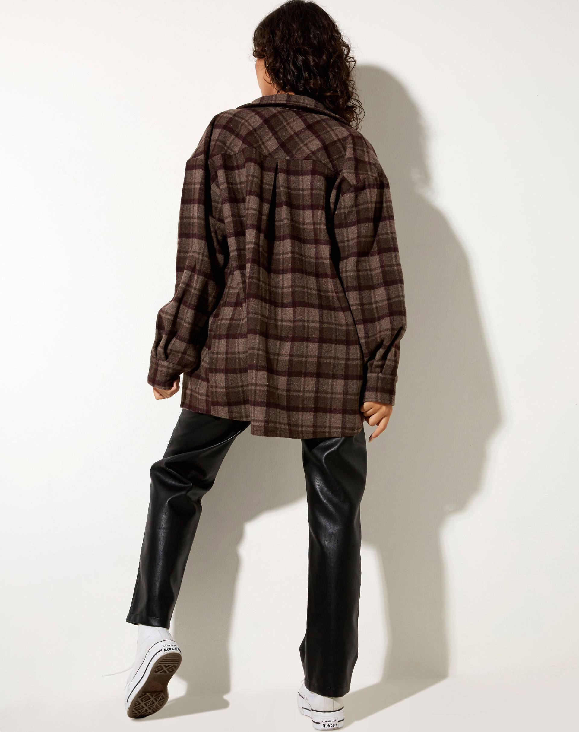 Image de la chemise Medita en marron