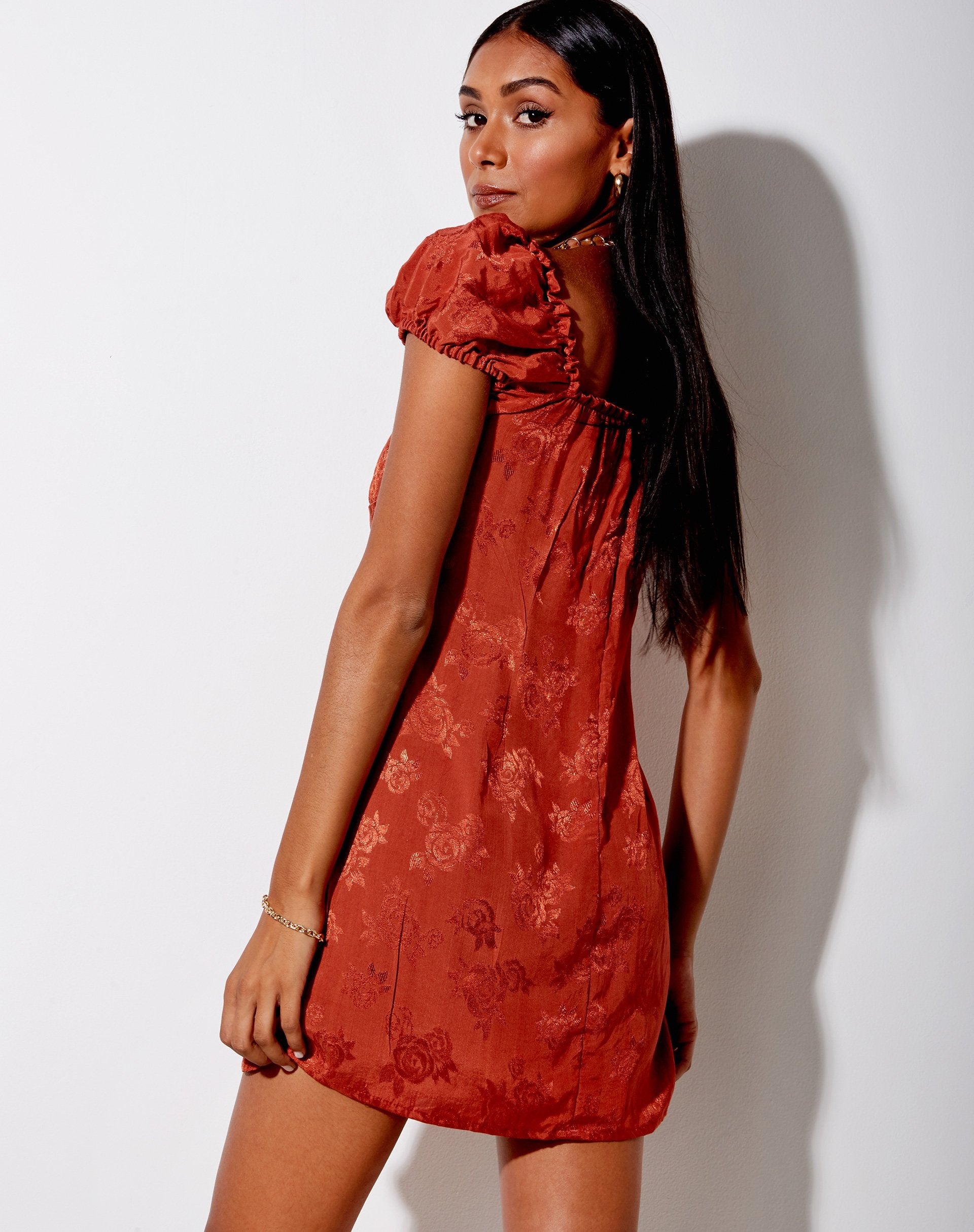 Image de Menta Mini Robe en Satin Rose Cuivre