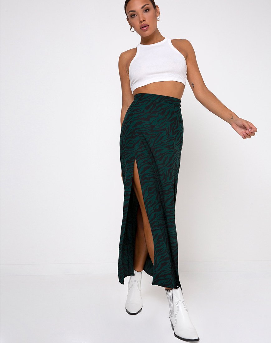 Image de Mica Maxi Skirt in 90s Zebra Forest Green