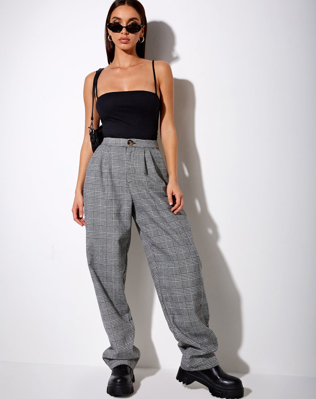 Pantalon large Misha en pied-de-poule noir