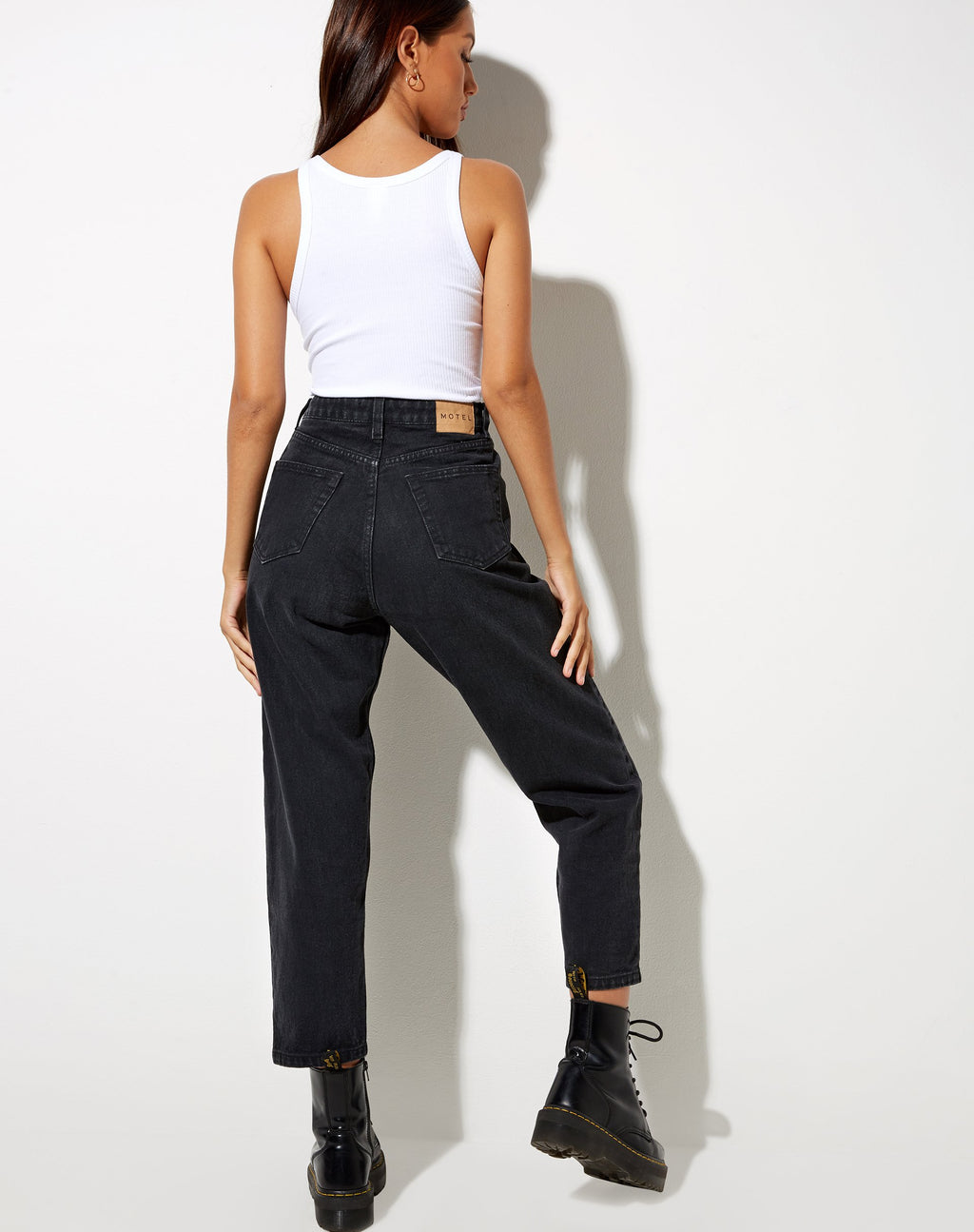 Jeans Mom en noir délavé