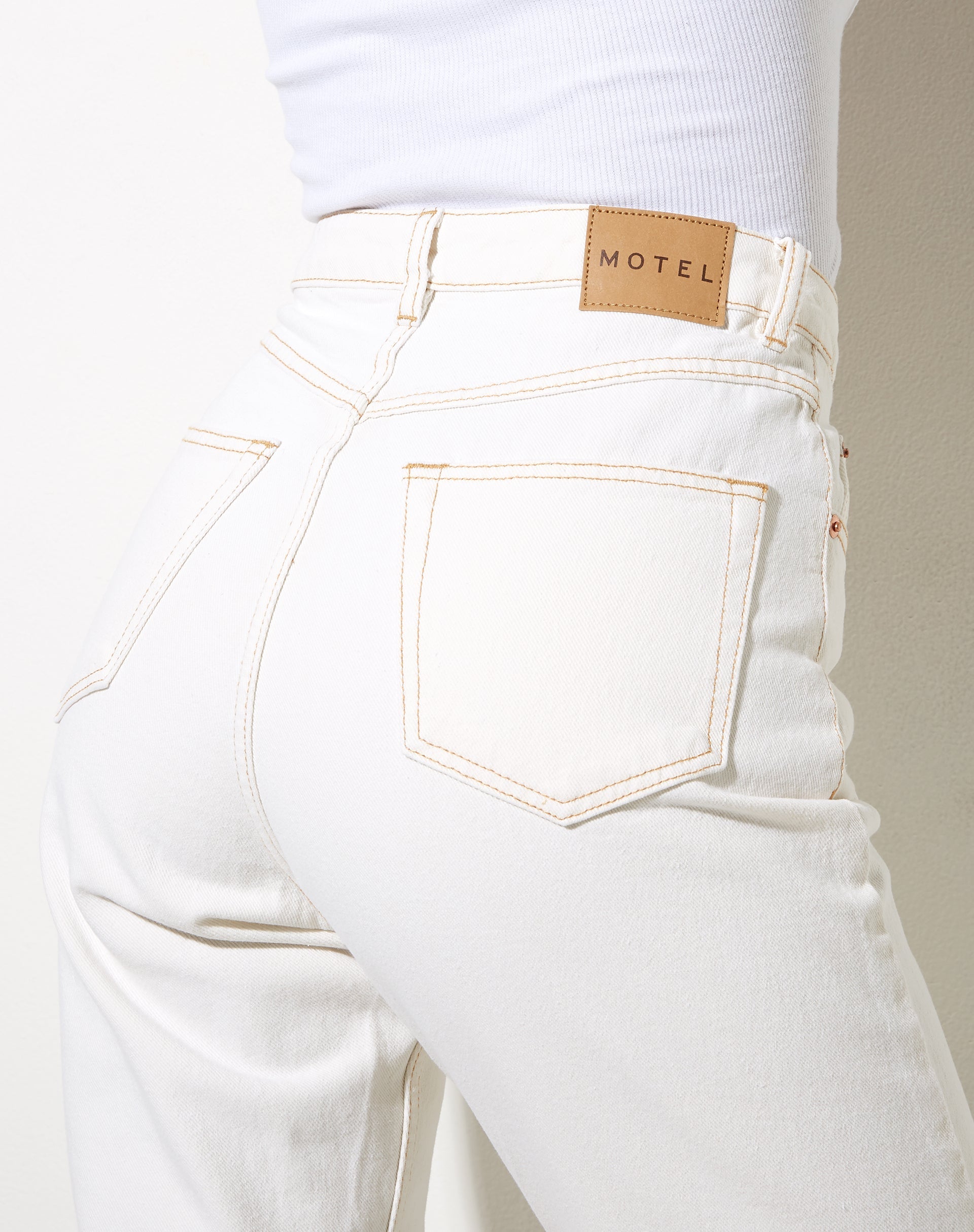Image de Mom Jeans in Ecru