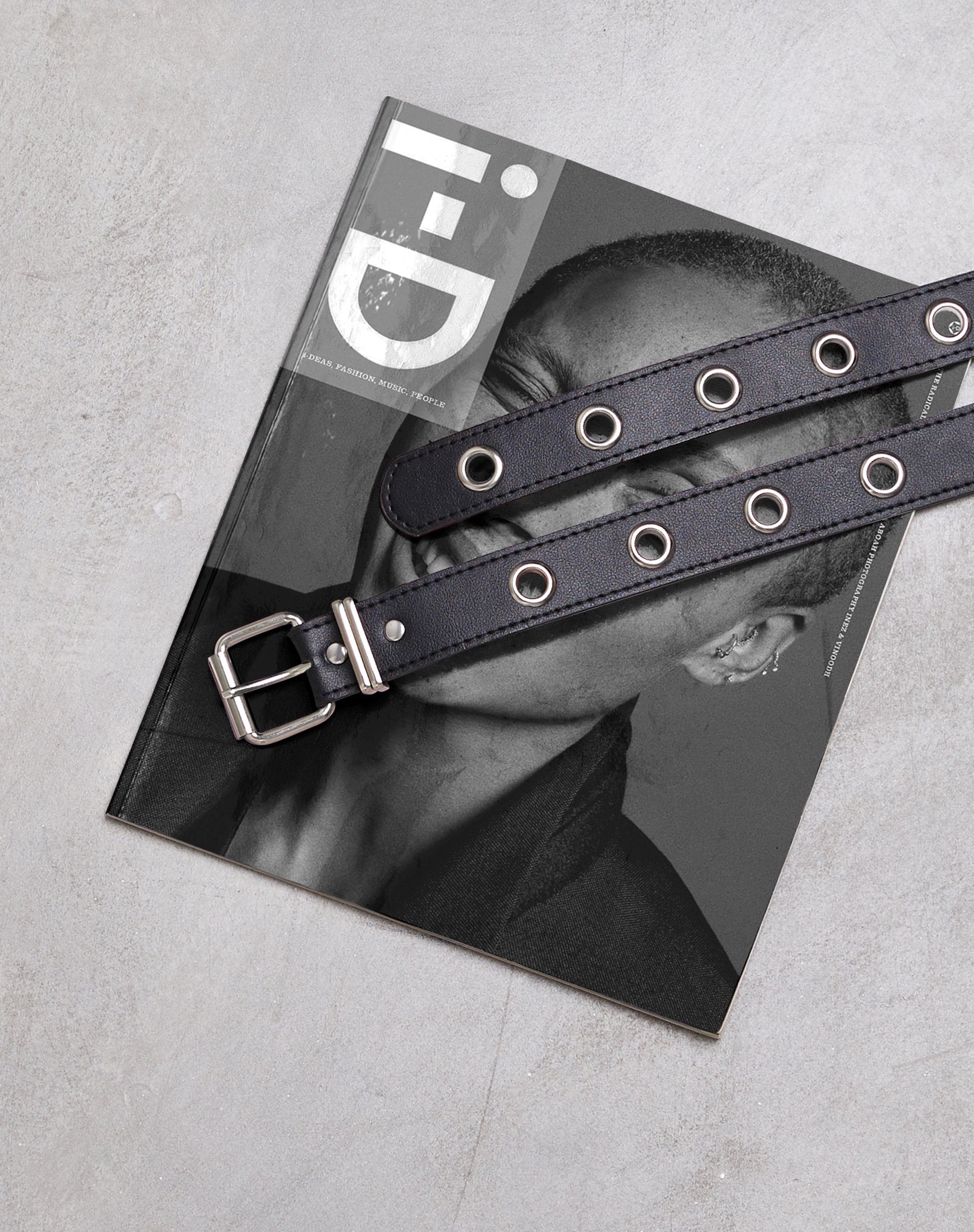 Image de la ceinture à œillet unique en cuir PU Noir