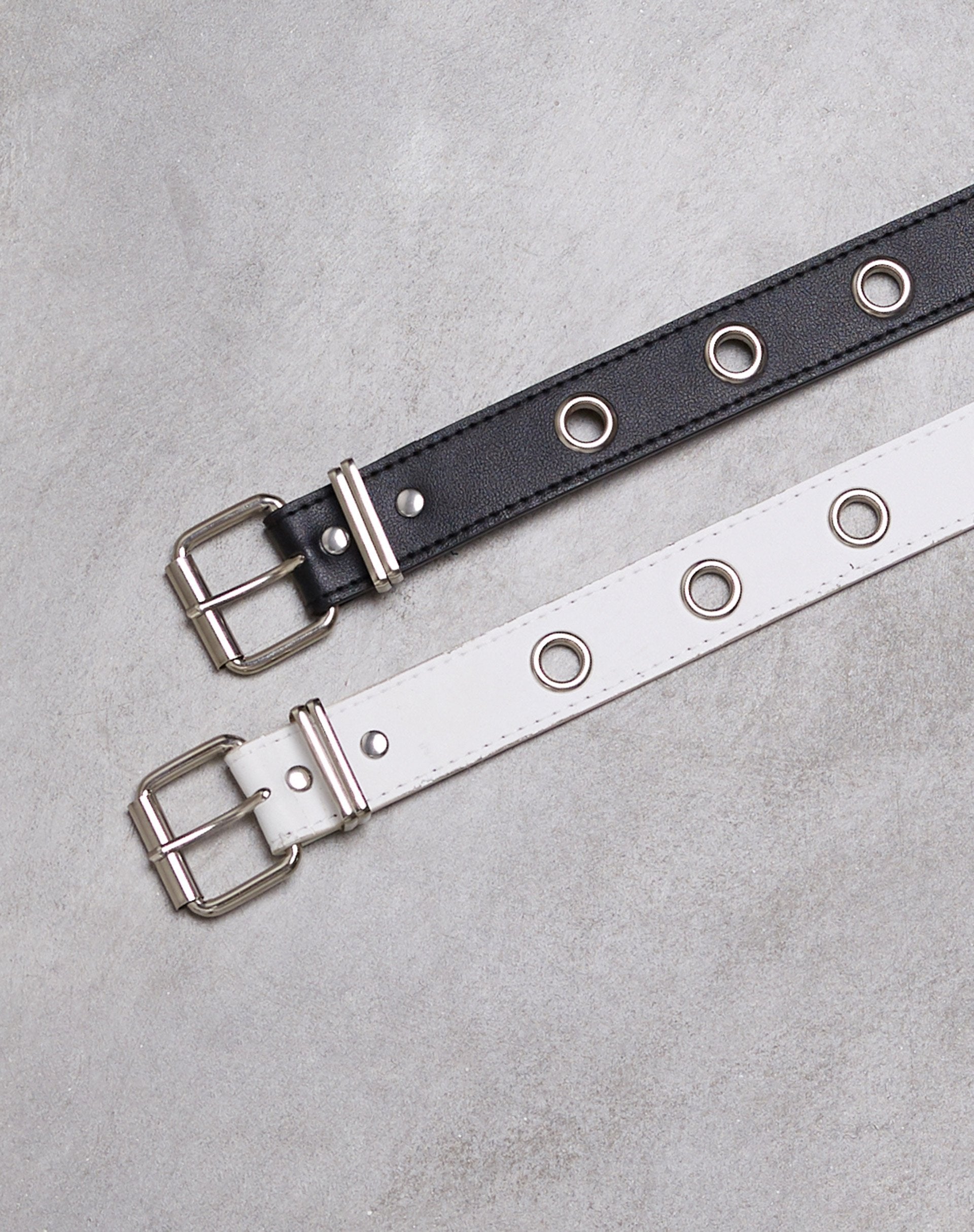 Image de la ceinture à œillet unique en cuir PU Noir