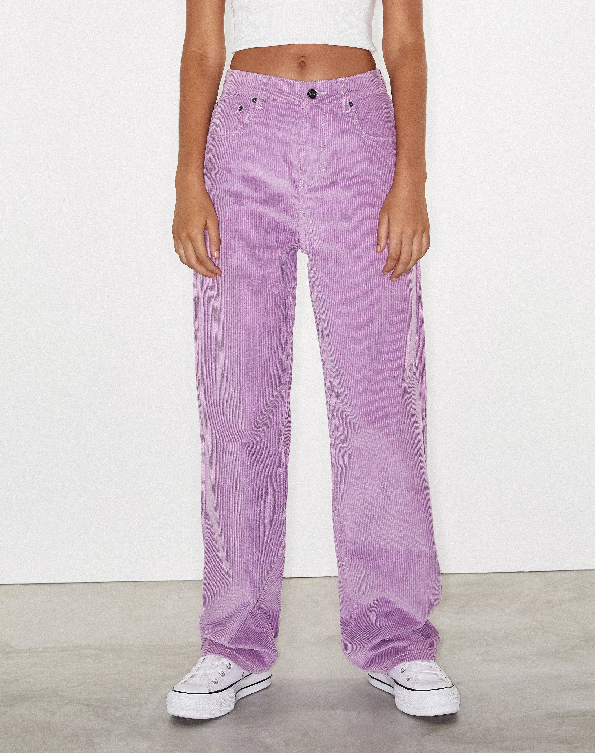 Image de pantalon parallèle en velours côtelé lilas